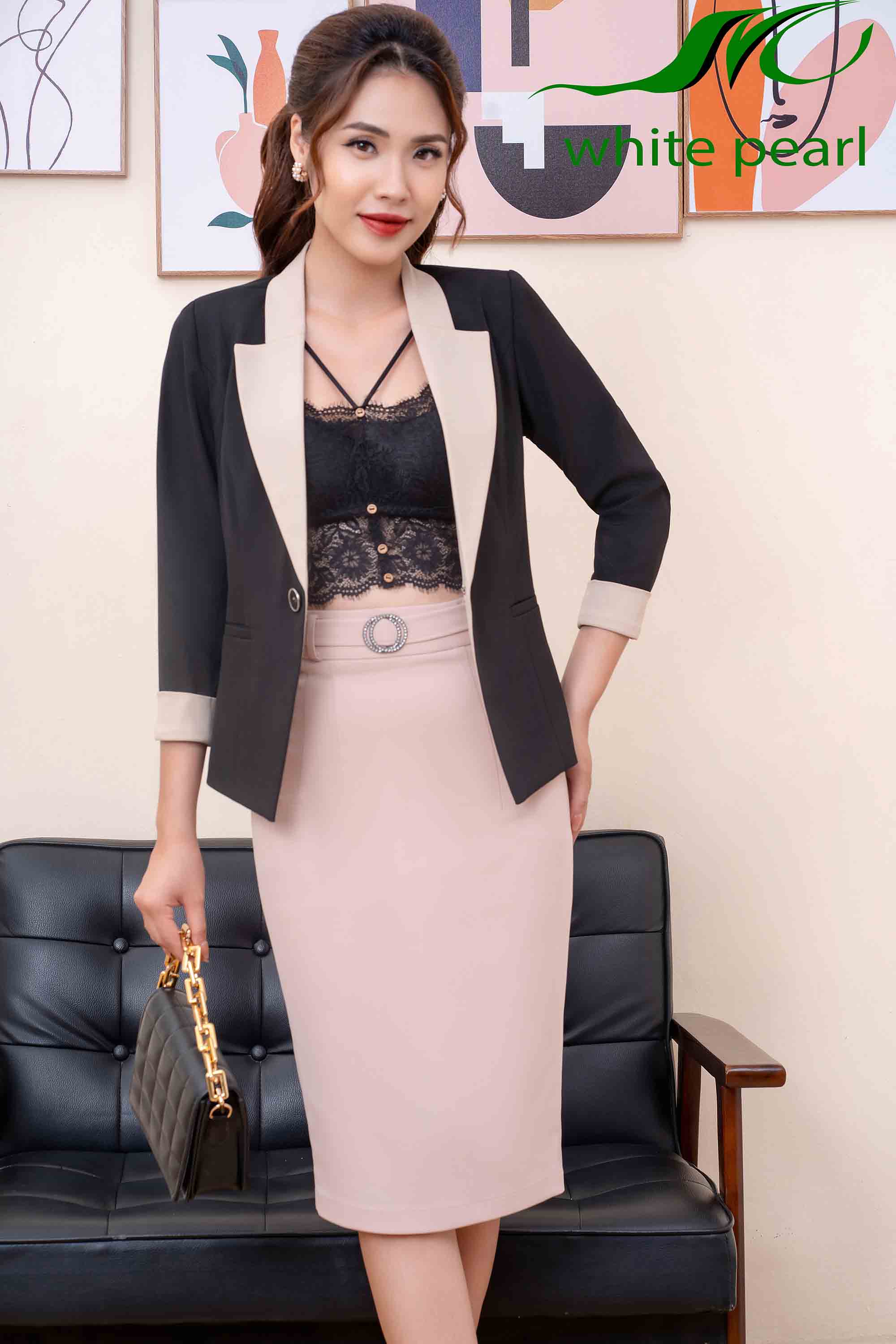 Bộ vest dáng ngắn cổ K pha da kết hợp chân váy bút chì thời trang công sở cao cấp White Pearl_thumbnail_2