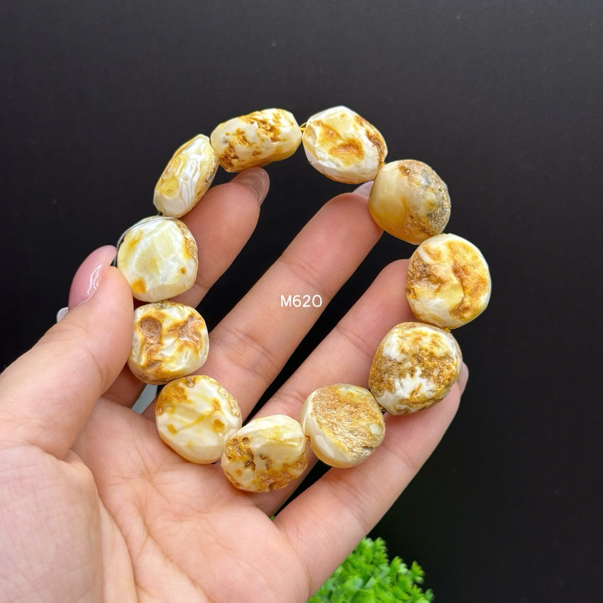 Lắc Tay Hổ Phách Bạch Thô - M620_thumbnail_3