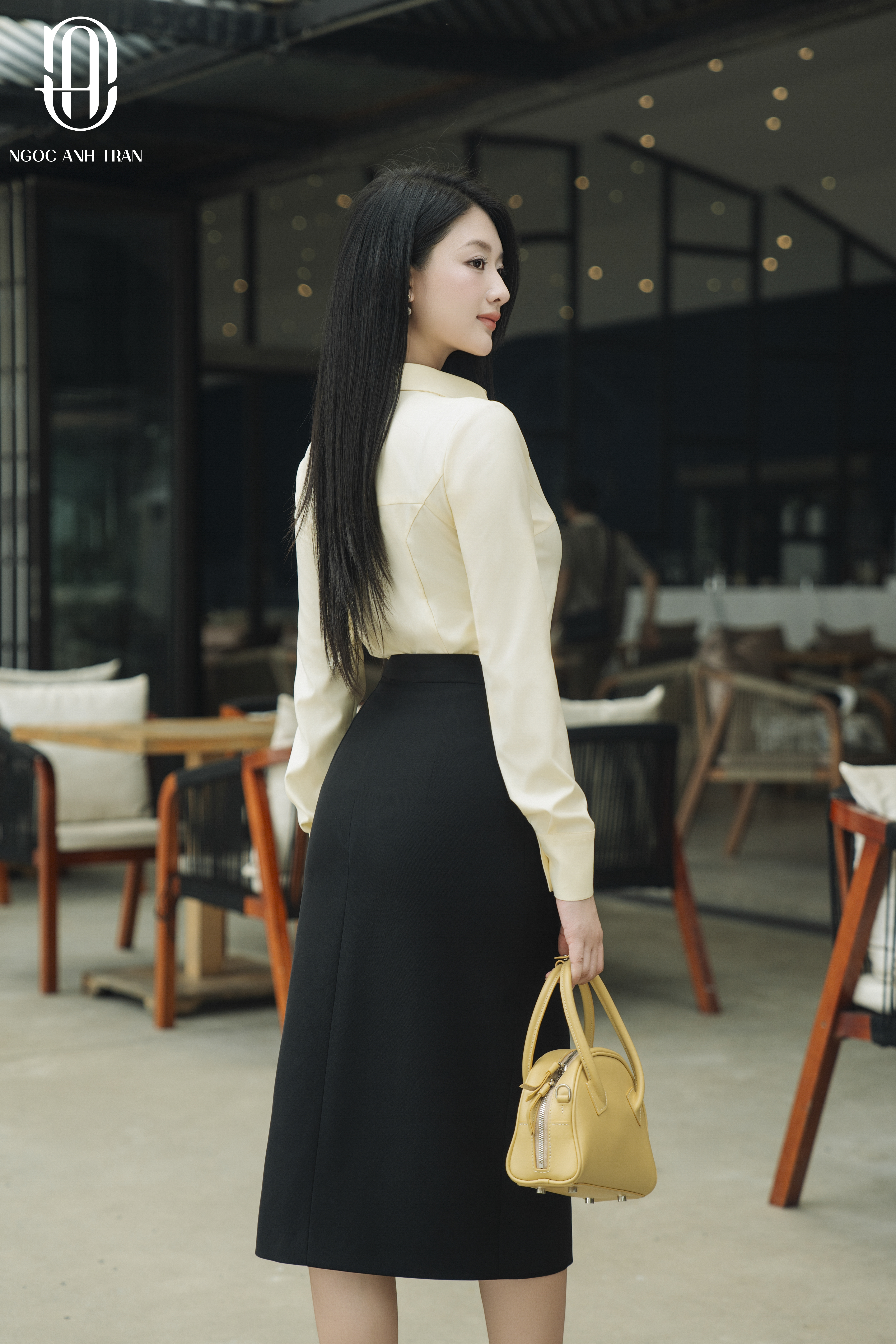 CV202 - Chân váy đen xẻ trước_thumbnail_3