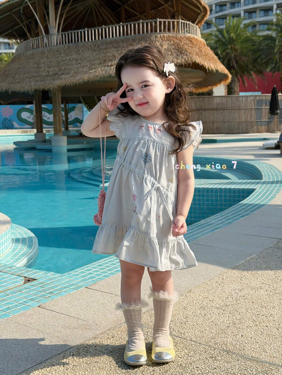 CX64 - Váy cotton thêu hình phối bèo ghi hãng CX7