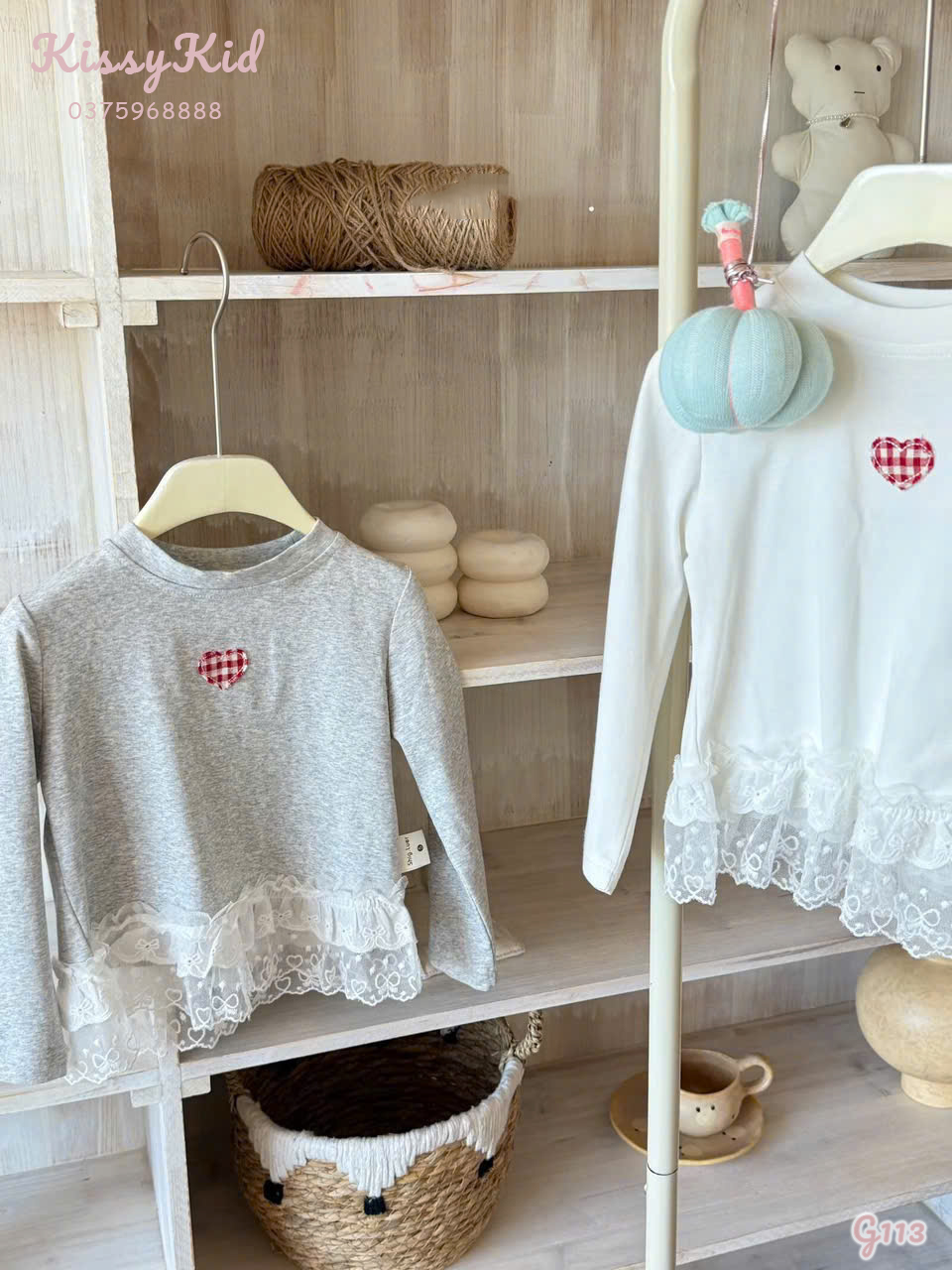 (G113) Áo thun mỏng trắng viền ren đính tim đỏ Shigluer_thumbnail_0