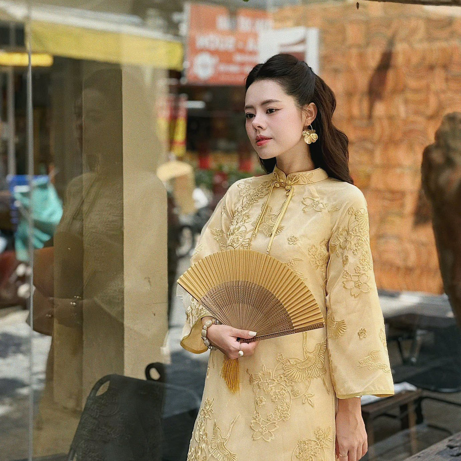 Áo Dài Cách Tân Nữ Dáng Suông Voan Thêu Đào Hạc LD25-01_thumbnail_2