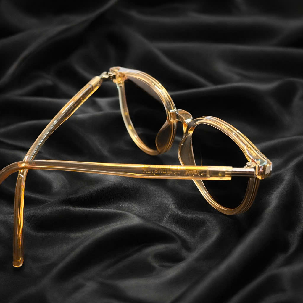 Kính mắt nâu mờ ảo_thumbnail_1