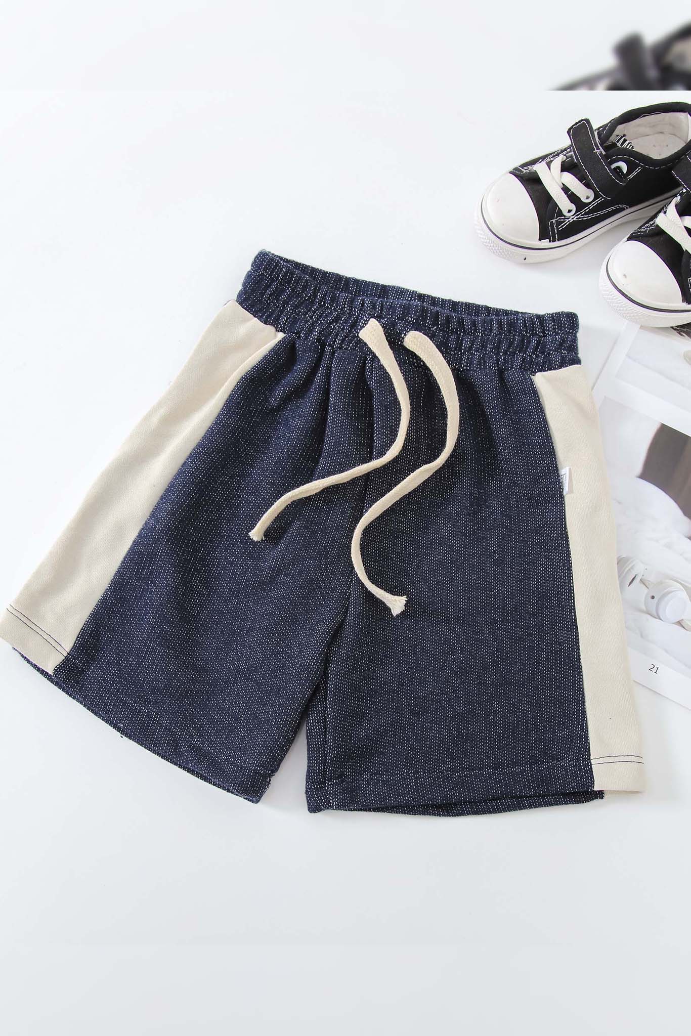 Quần sooc nỉ phối sườn_thumbnail_2