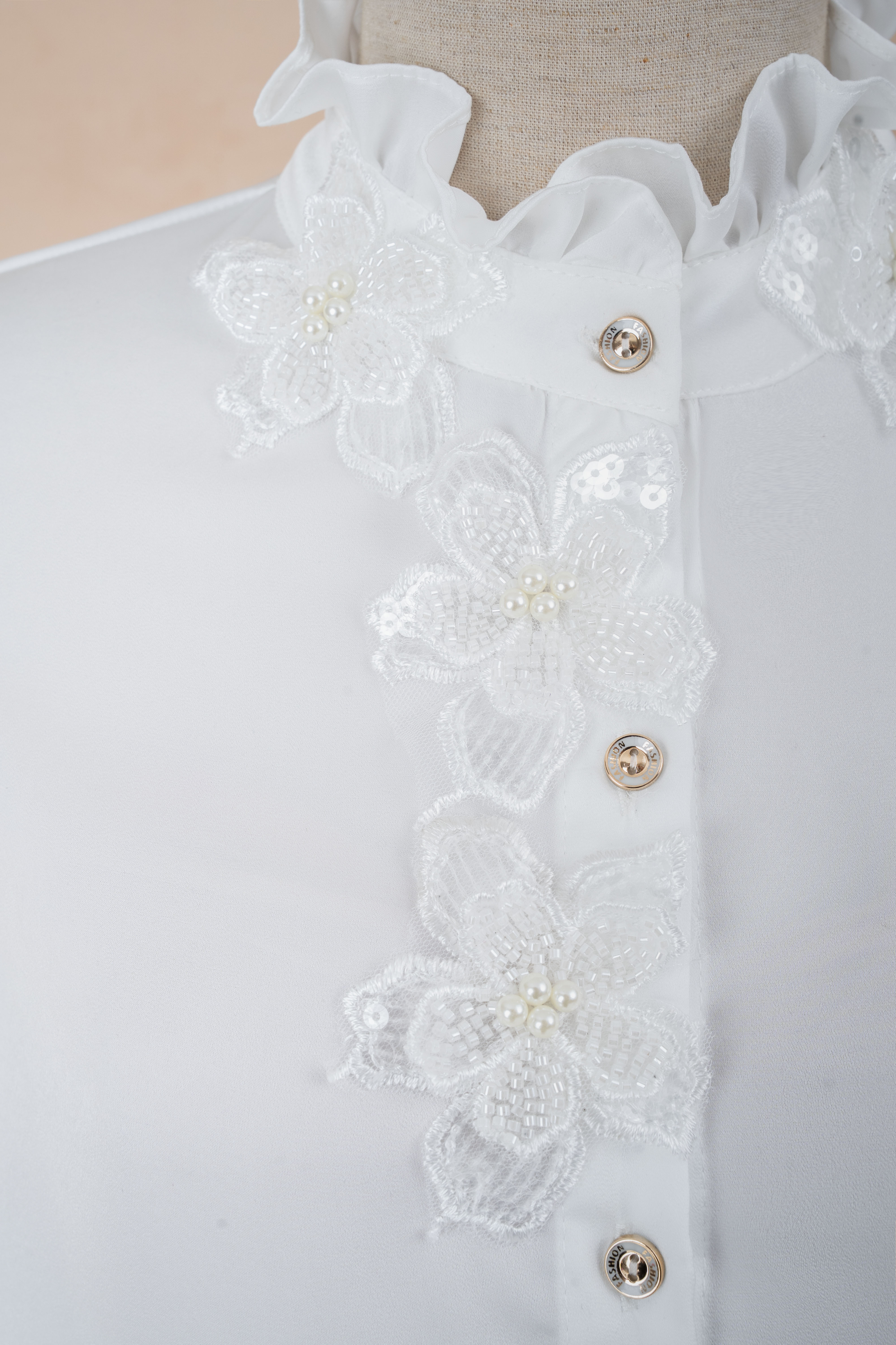 Sơ Mi Cổ Nhún Đính Hoa_thumbnail_3