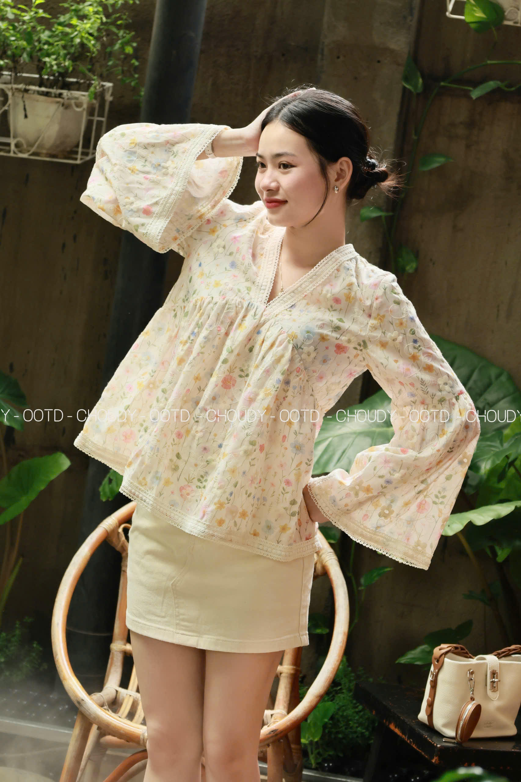 U381 ÁO KIỂU THÊU HOA_thumbnail_5