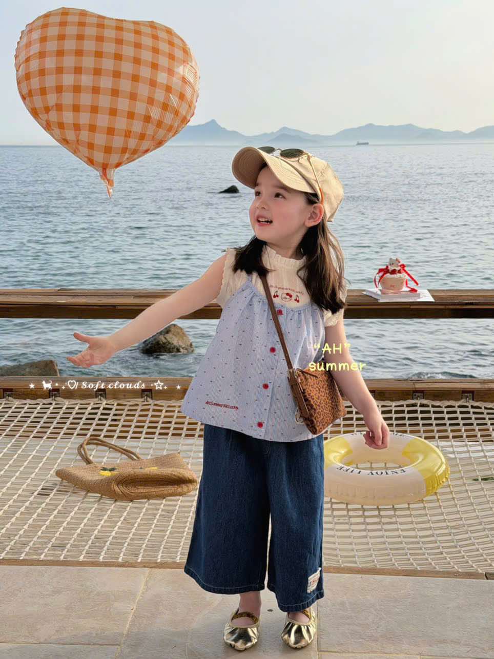 AH19 - Áo thô sát nách phối chấm bi thêu hình 2 chi tiết hãng AH_thumbnail_0