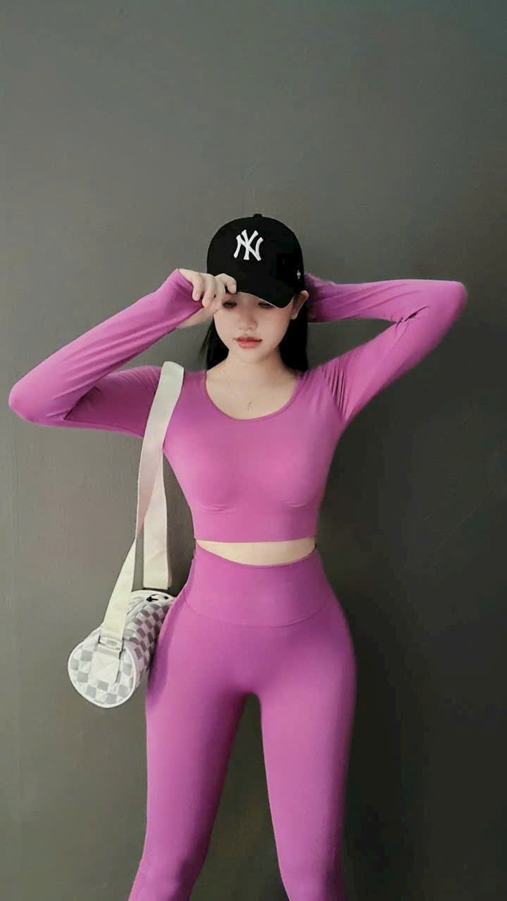 Áo Croptop Thể Thao Nữ Dáng Dài Xỏ Ngón_thumbnail_27