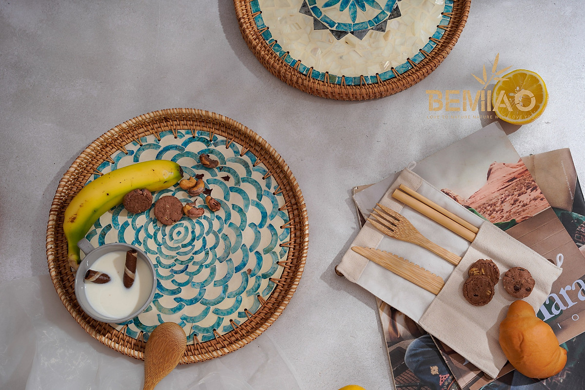 Mother Of Pearl Rattan Tray MD010