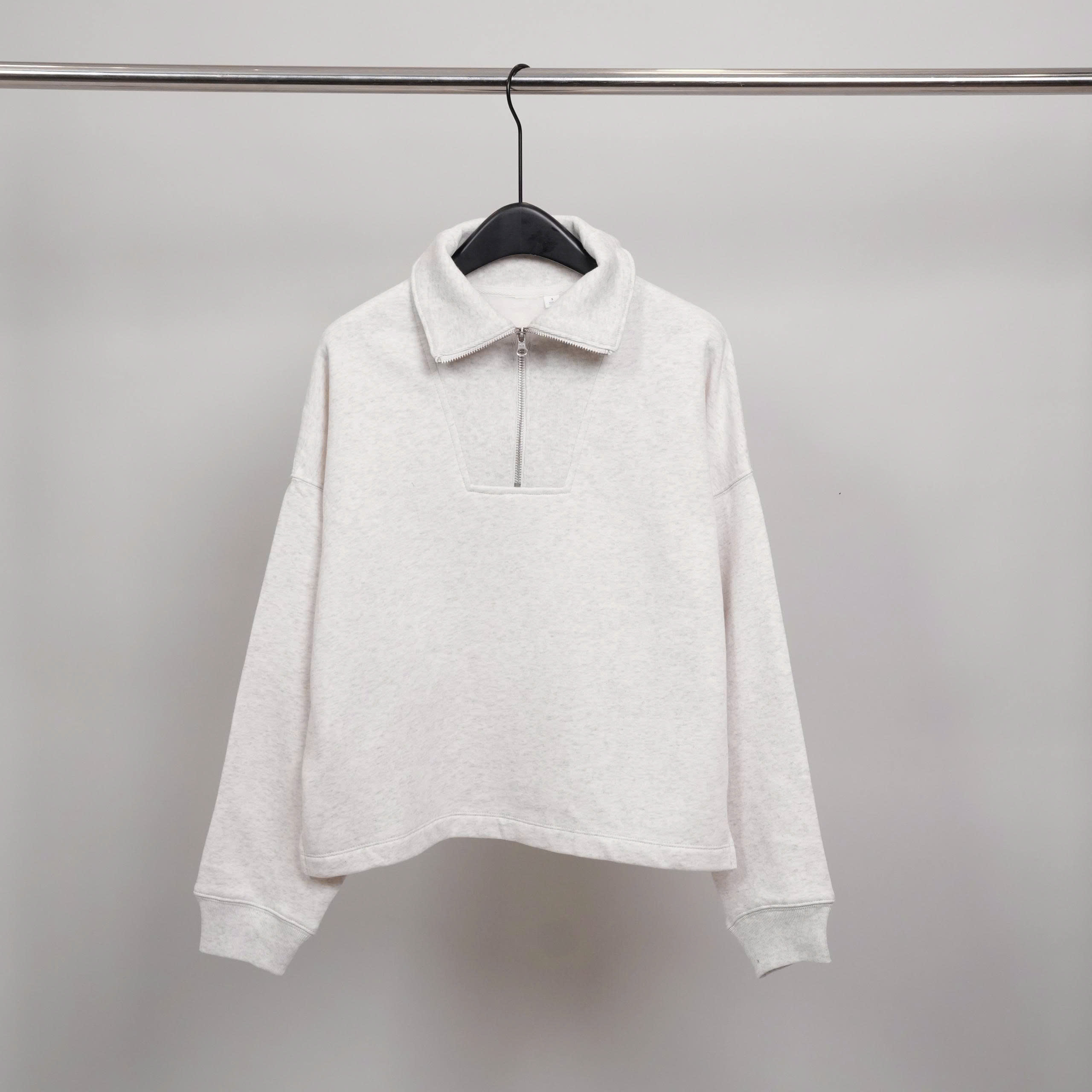 AO SWEATER_thumbnail_2