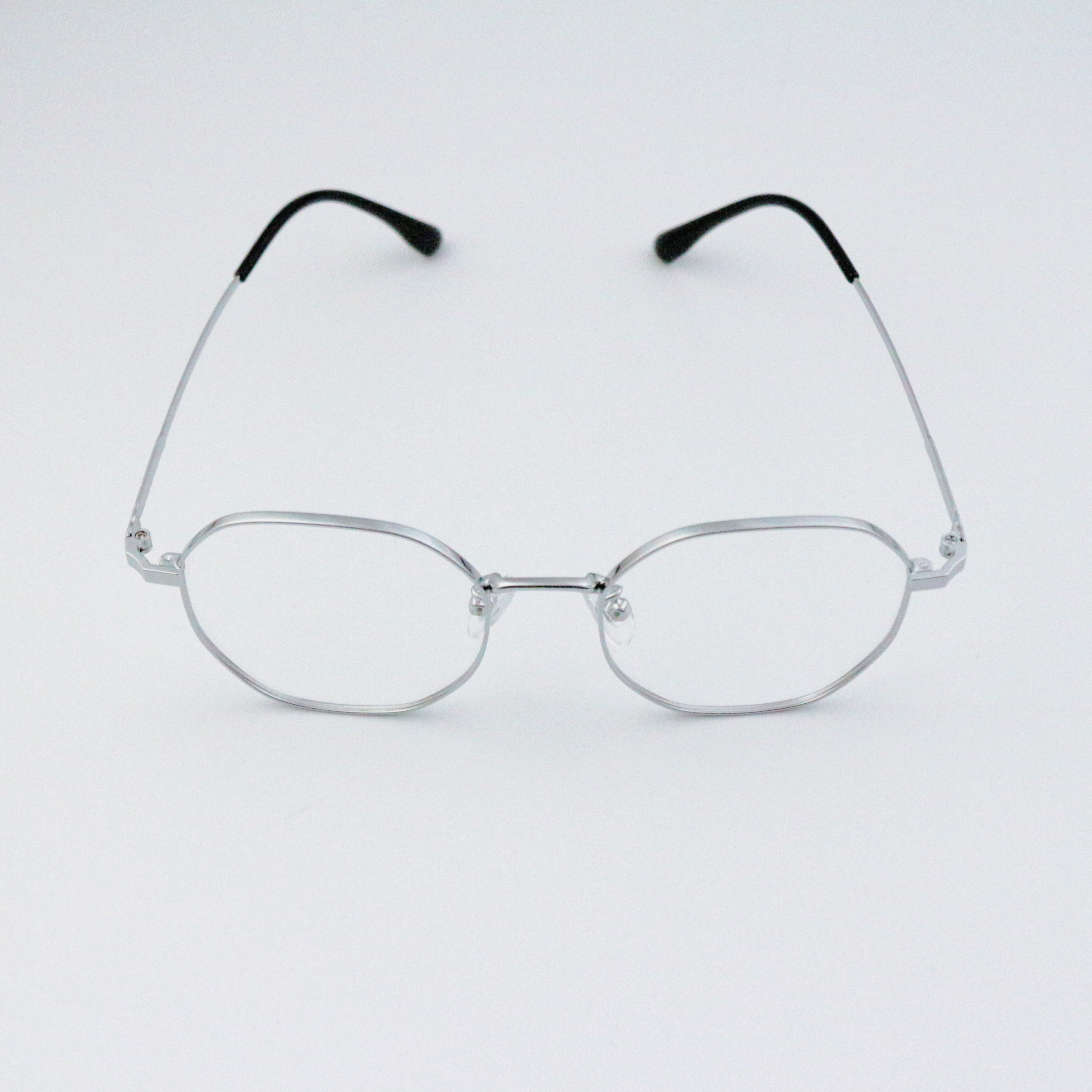 Classic Titanium Eyewear Oval Model_thumbnail_7