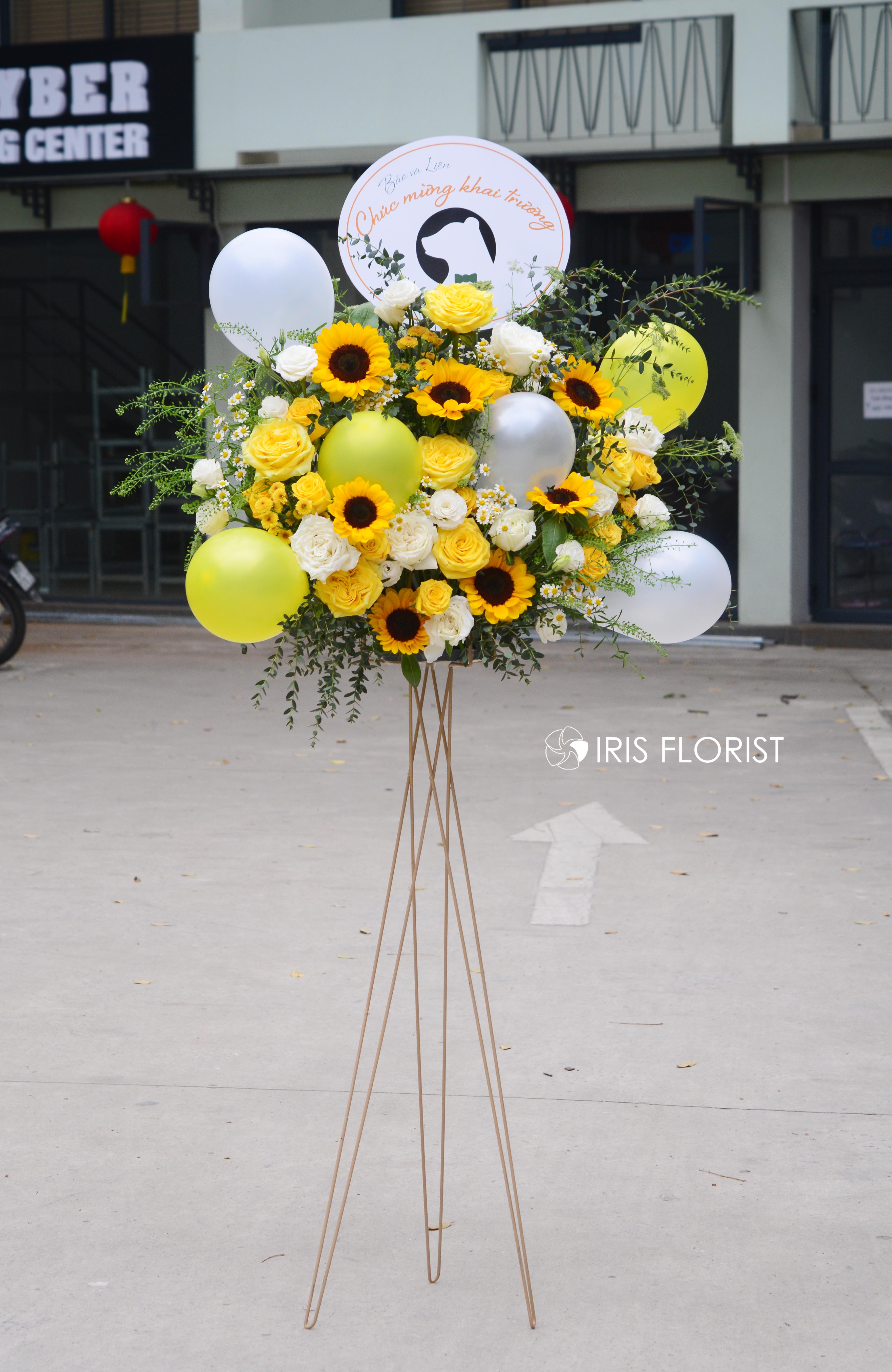 Kệ hoa khai trương -  Chân sắt Tone Vàng