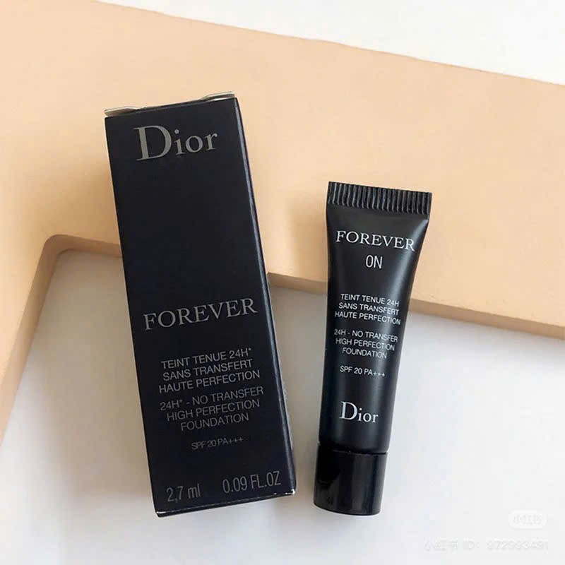 Kem nền Dior