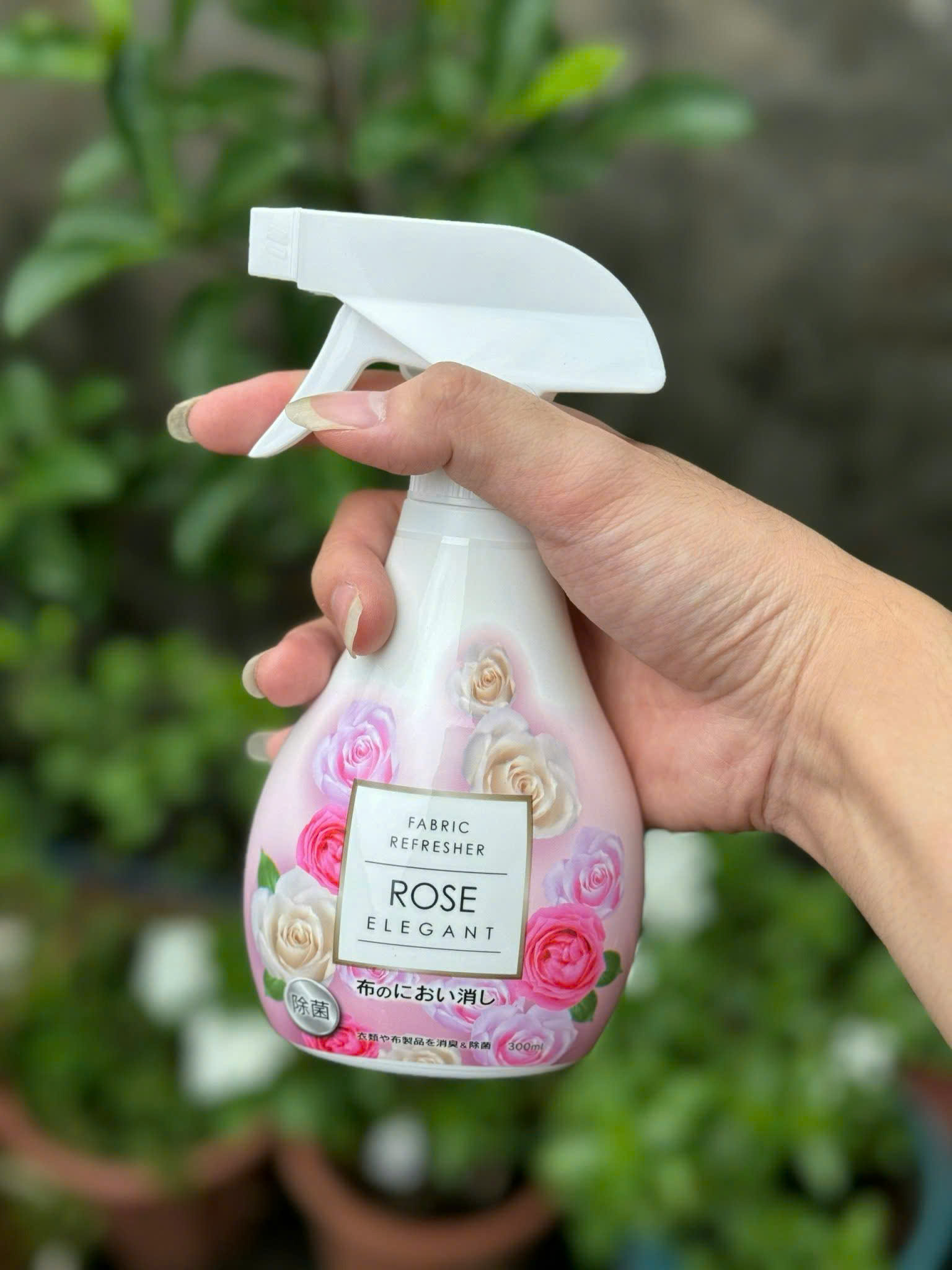 CHAI XỊT THƠM VÀ KHỬ MÙI QUẦN ÁO KYOWA 300ML_thumbnail_4