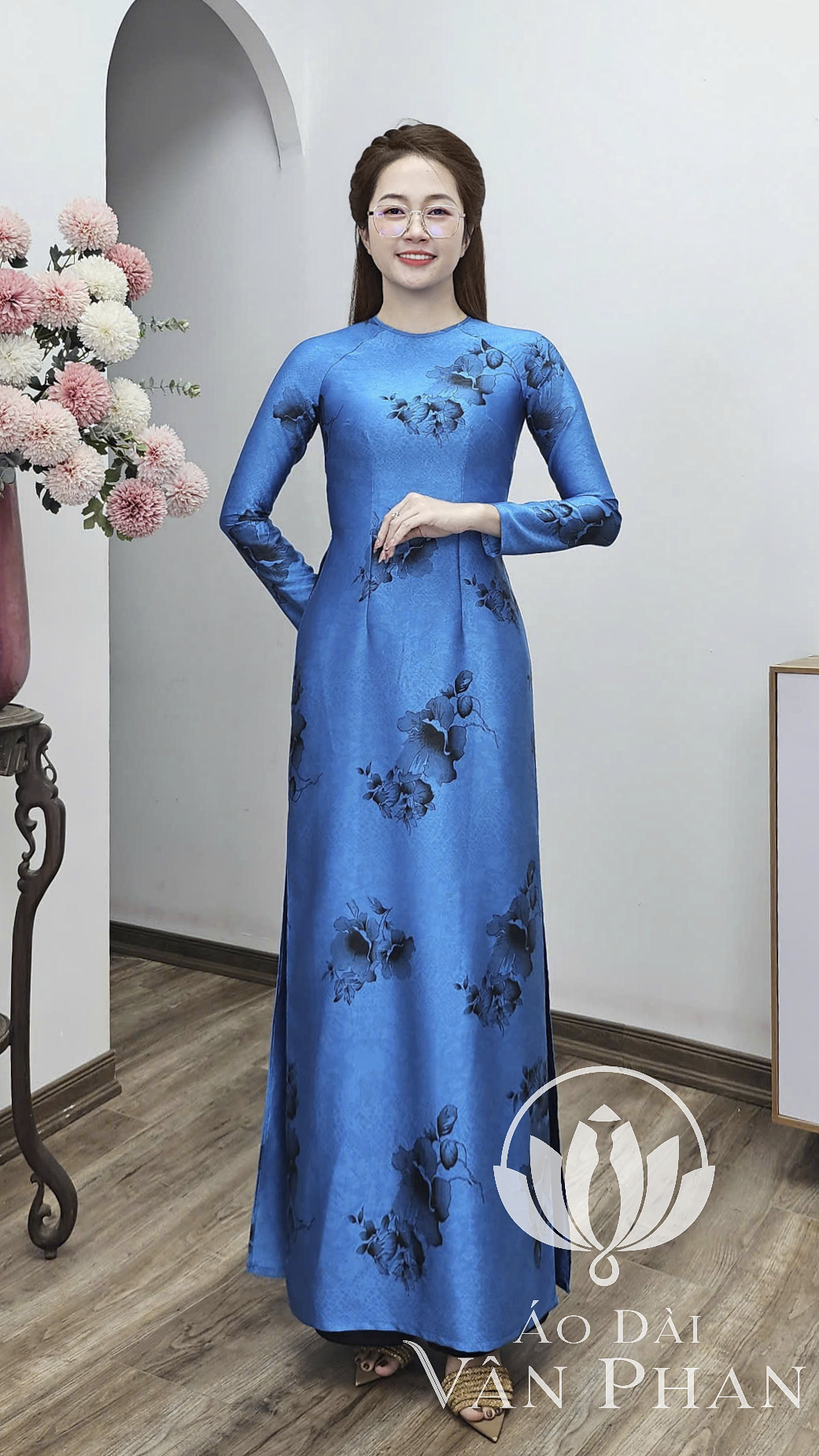 A3137 áo dài cổ khít tay dài lụa dubai màu xanh biển hoa phong lan