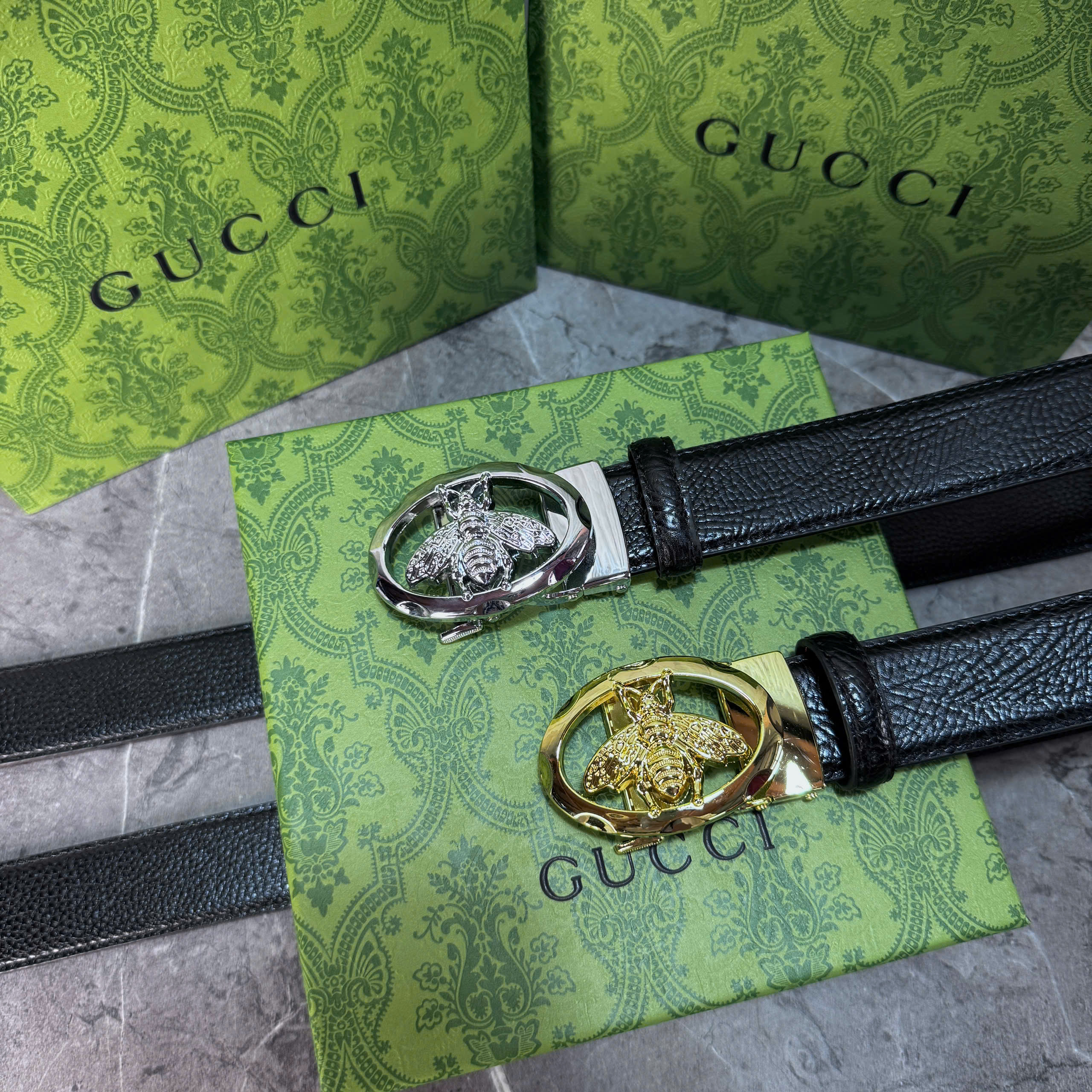 Thắt lưng Gucci Bee Buckle Leather Belt