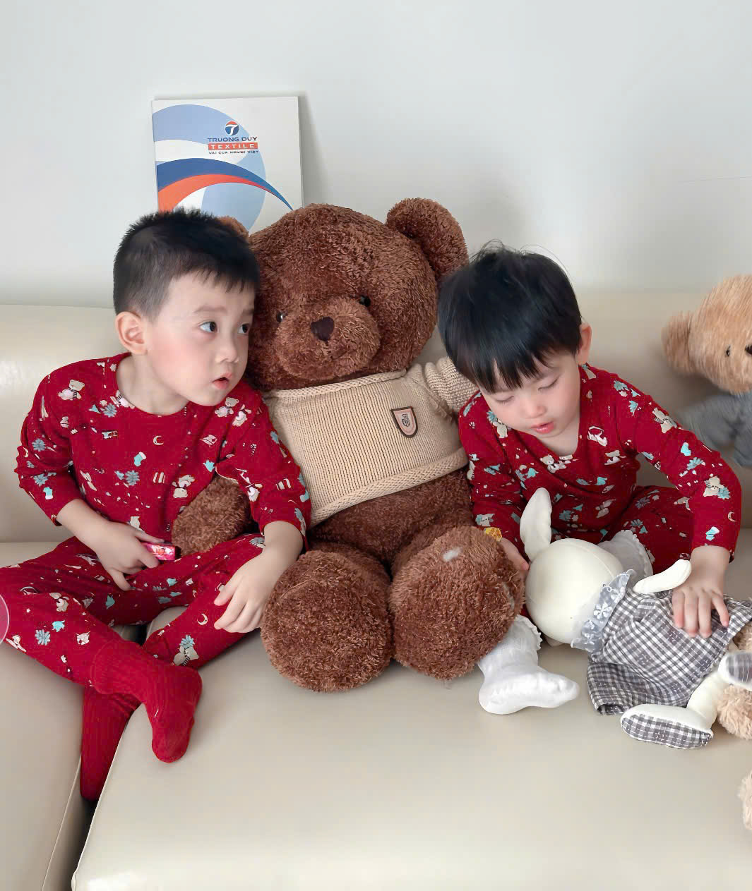 Q18 BỘ DÀI ĐỎ ĐÔ NHIỀU HÌNH- A210.364