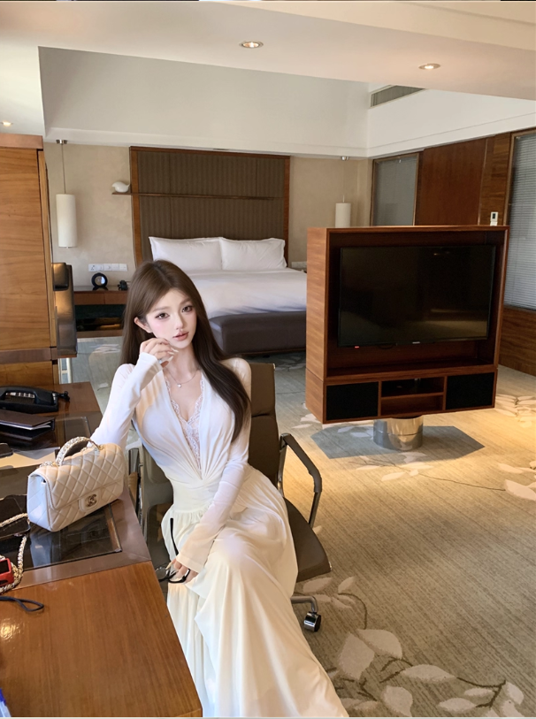 Đầm Maxi Trắng Phối Ren Thanh Lịch_thumbnail_2