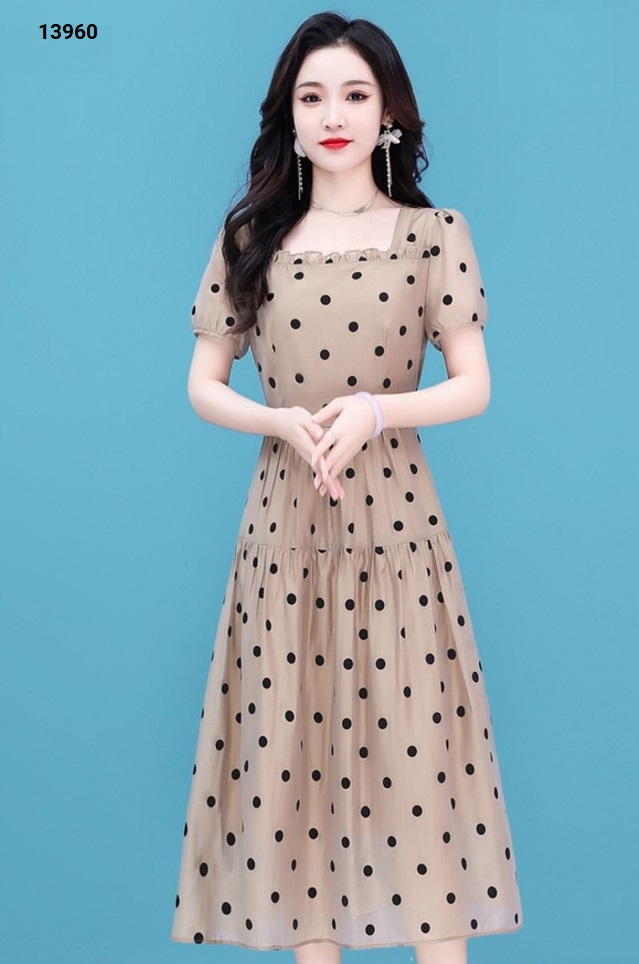 13960-Đầm xòe cổ  vuông họa tiết chấm bi (lụa bi)_thumbnail_1