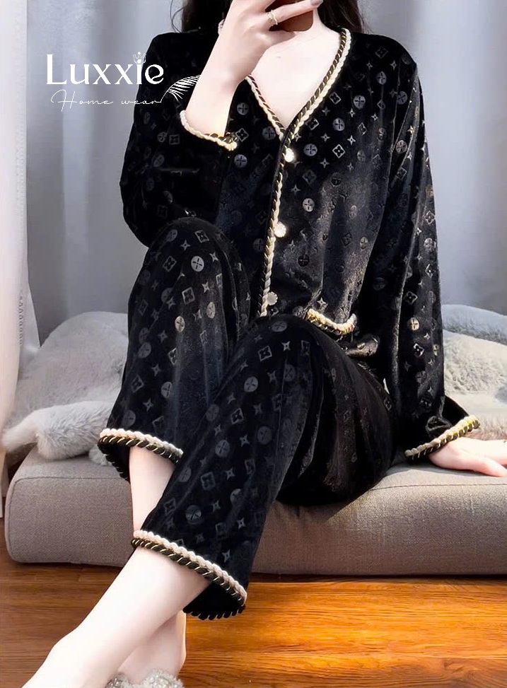 NHUNG25 Pijama nhung đen không cổ LV_thumbnail_3