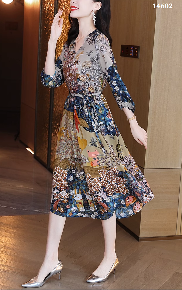 14602-Đầm  voan in 3D  cổ V, eo thắt dây (voan, lót )_thumbnail_2