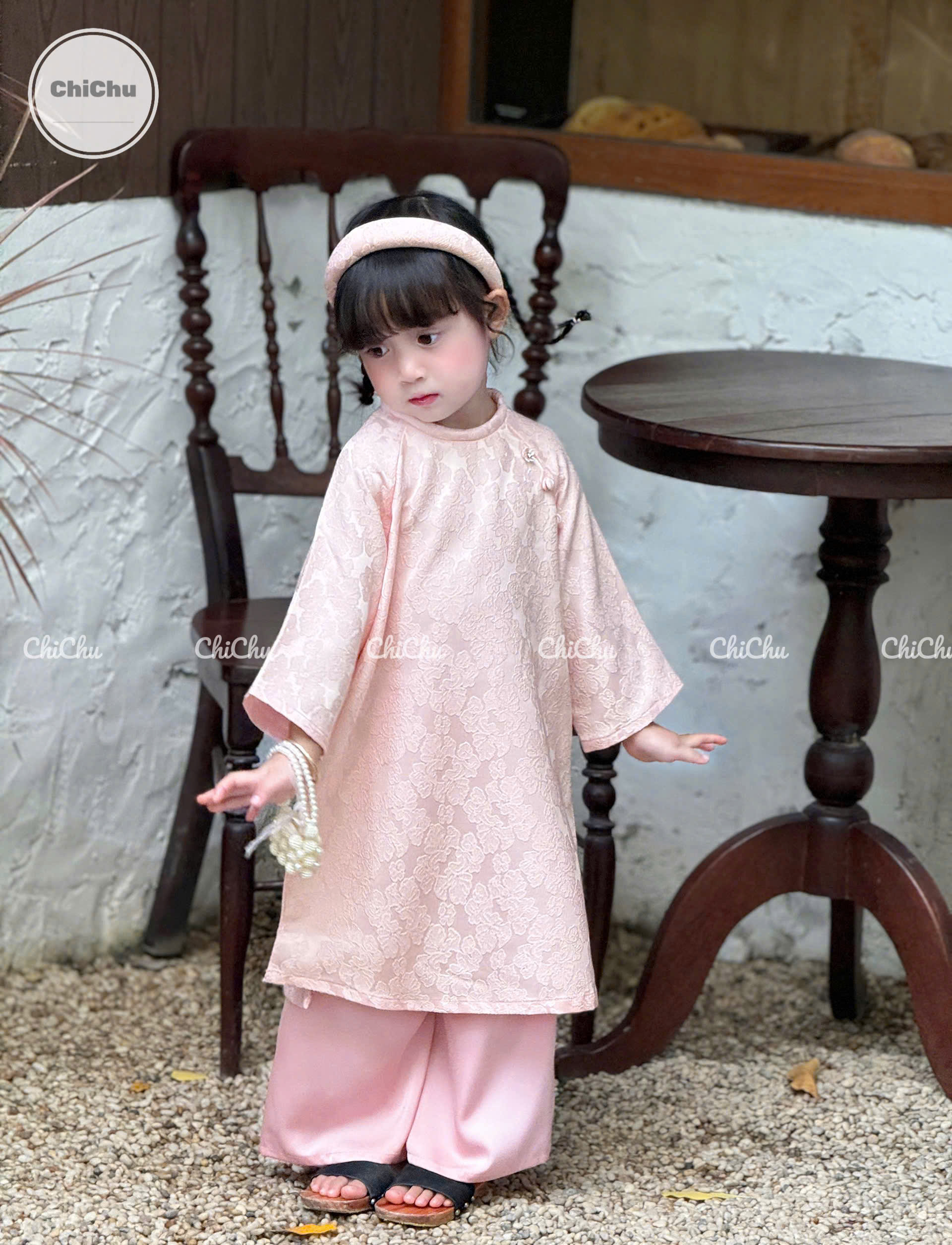 HE86 Set áo dài bé hồng nhạt