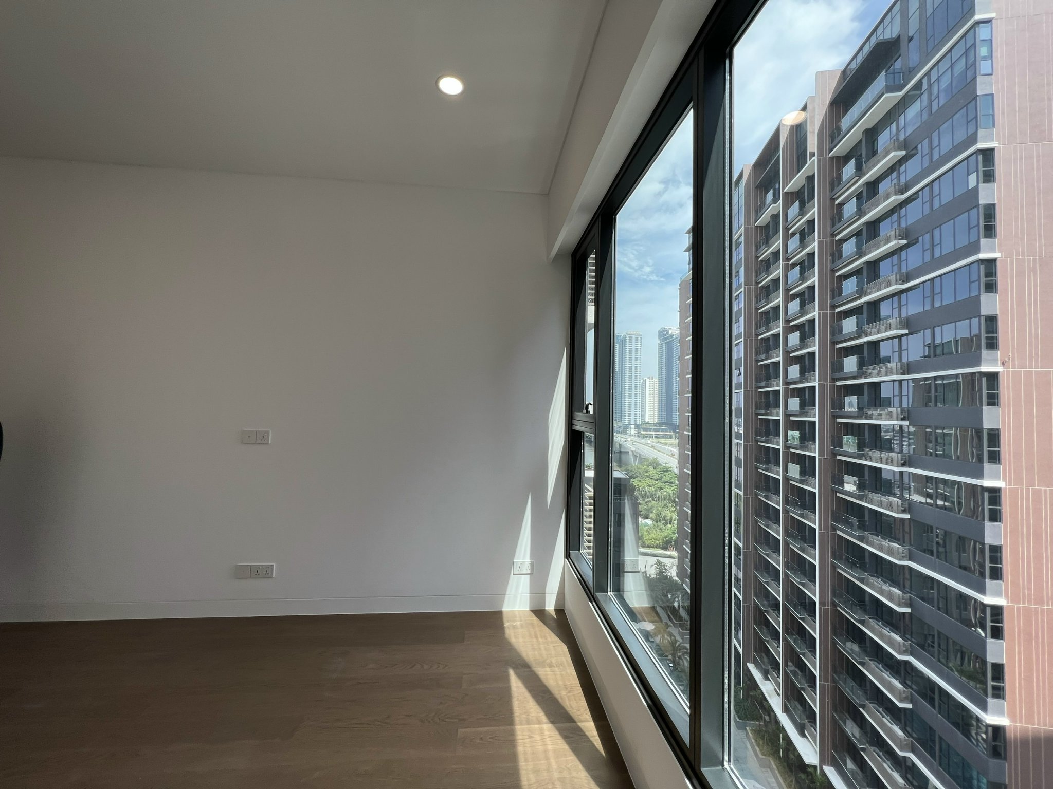 Bán căn góc 4PN, view ôm trọn sông Sài Gòn, giá 35.5 tỷ