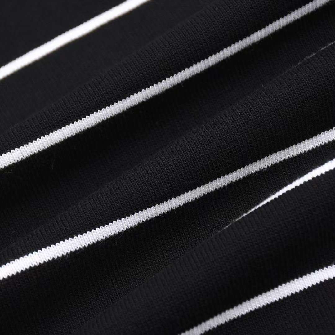 ÁO LEN CỘC TAY MONTOGHI PRADA_thumbnail_4