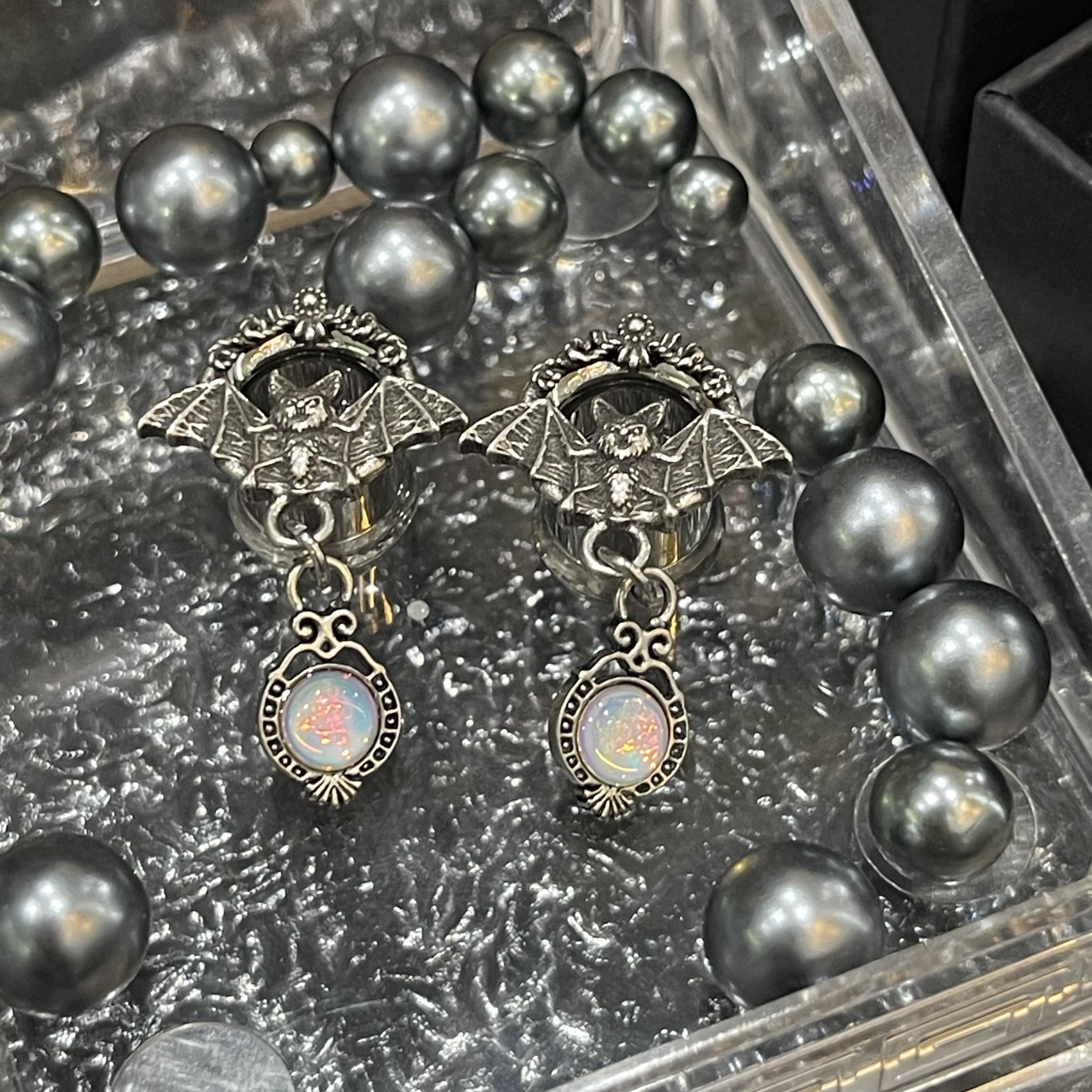 Khuyên nong con dơi opal rơi size 10_thumbnail_1
