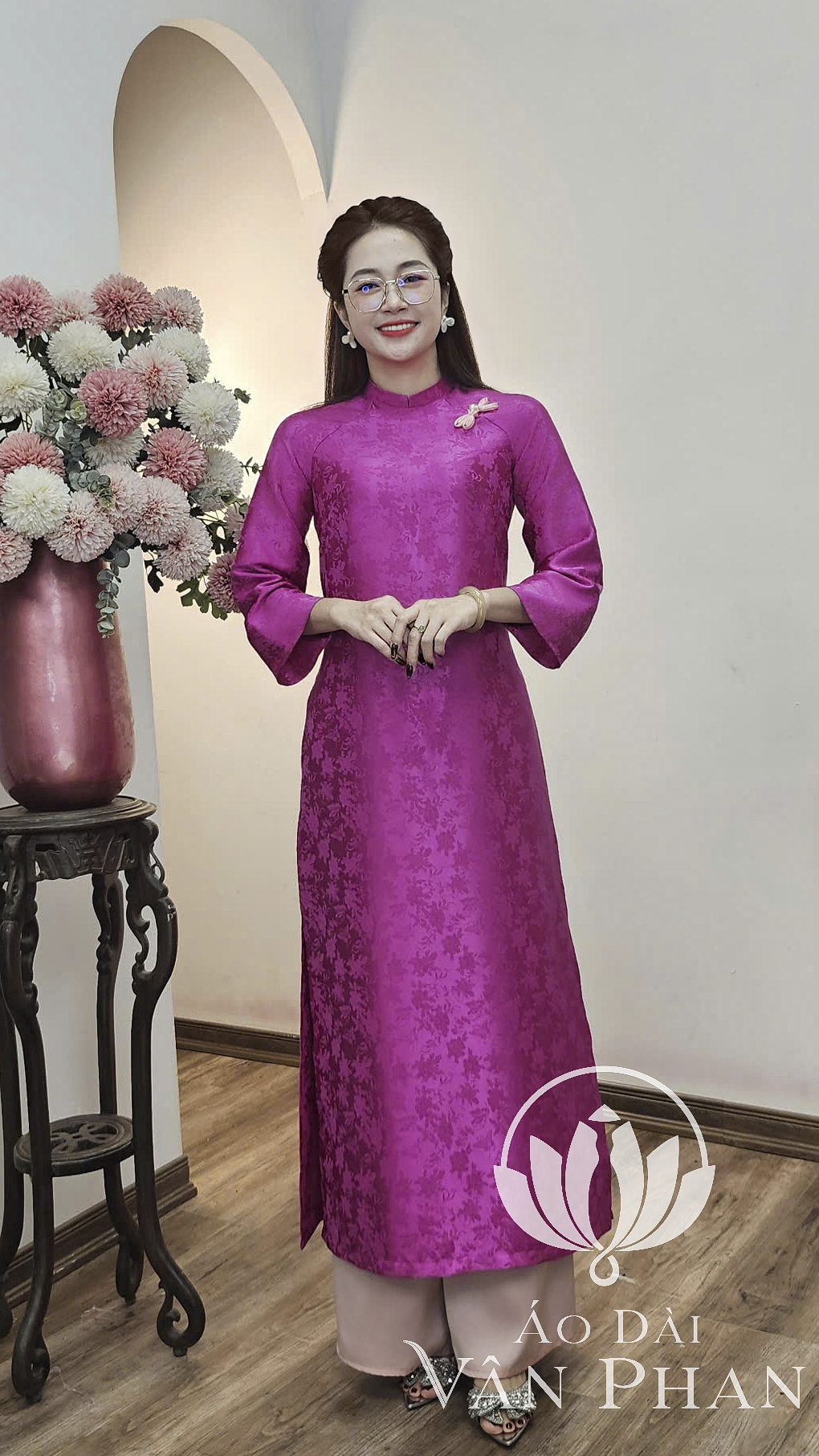 CT359 áo dài cách tân cổ 2p tay loe gấm hồng cánh sen_thumbnail_2