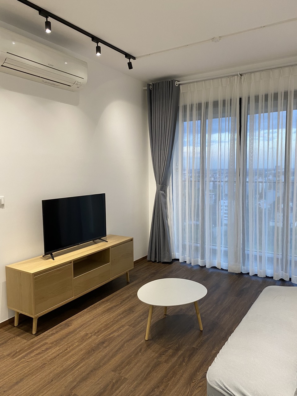 Bán căn hộ 1PN - view đón nắng đẹp vào nhà