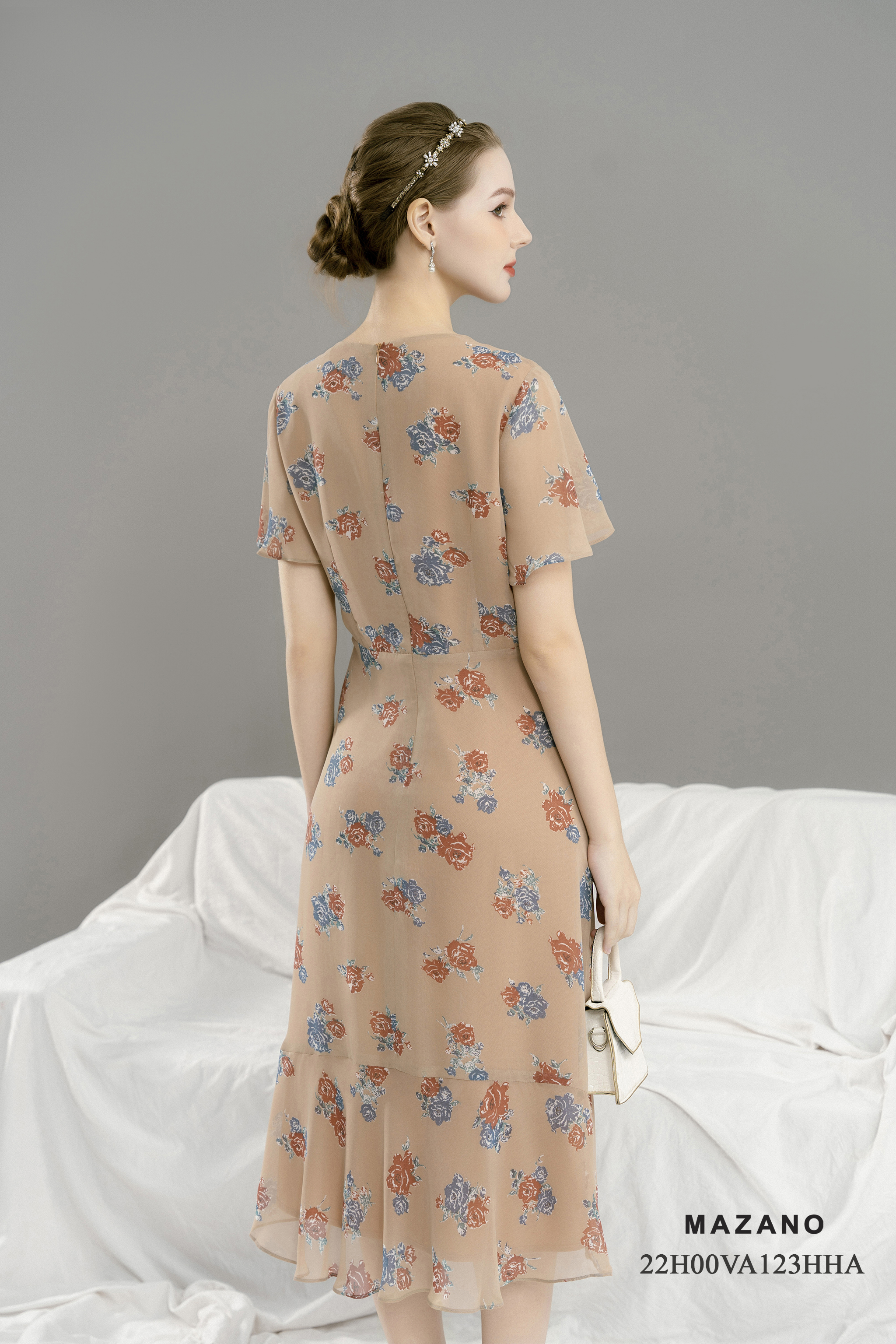 Váy Đầm Ôm Vải voan mỏng Hoạ tiết hoa cách điệu Cổ V Tay ngắn Dài qua bắp chân_thumbnail_4