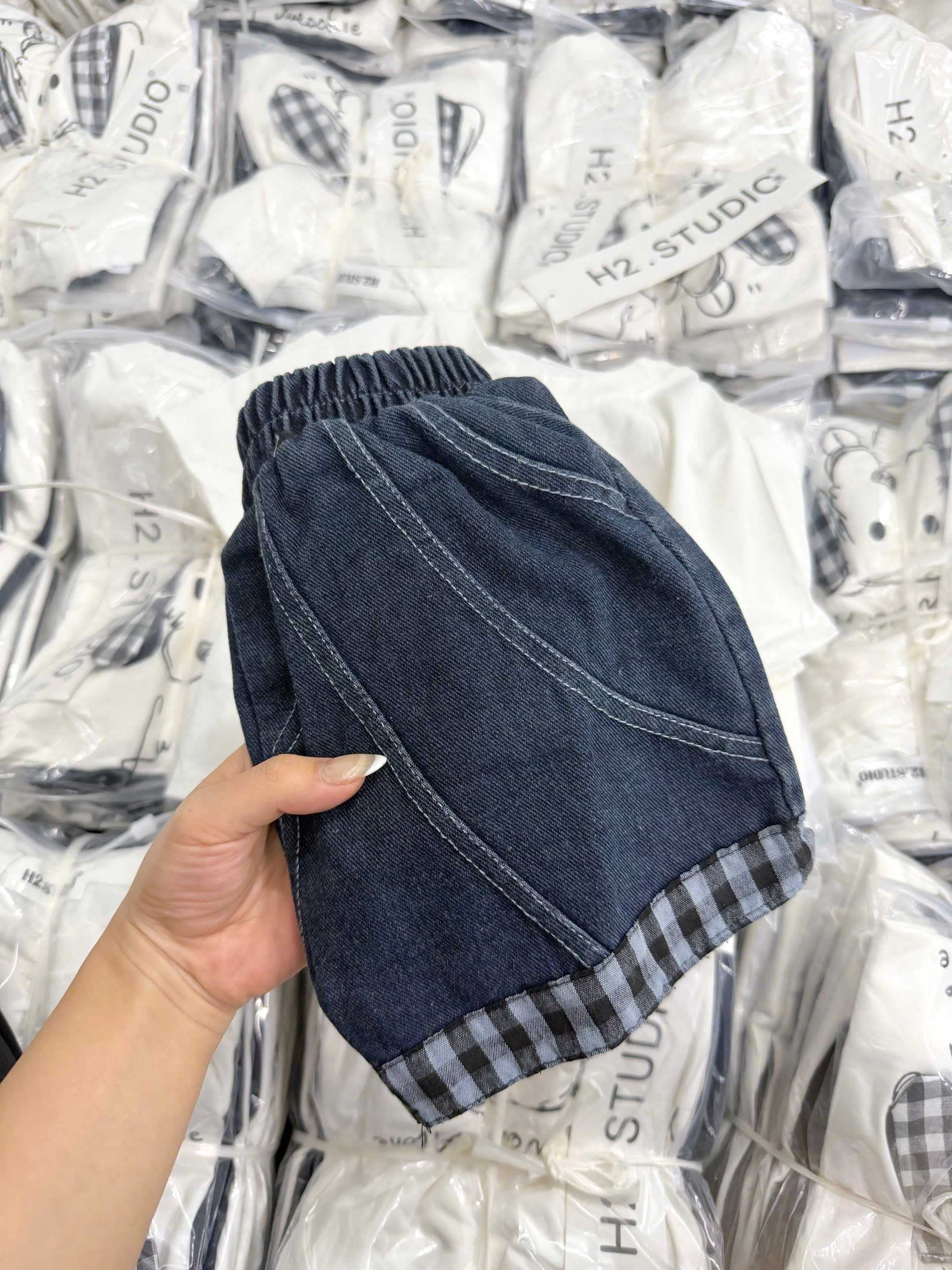 R27 BỘ CỘC QUẦN BÒ CHÓ NEVER ALONE- A116.889_thumbnail_3