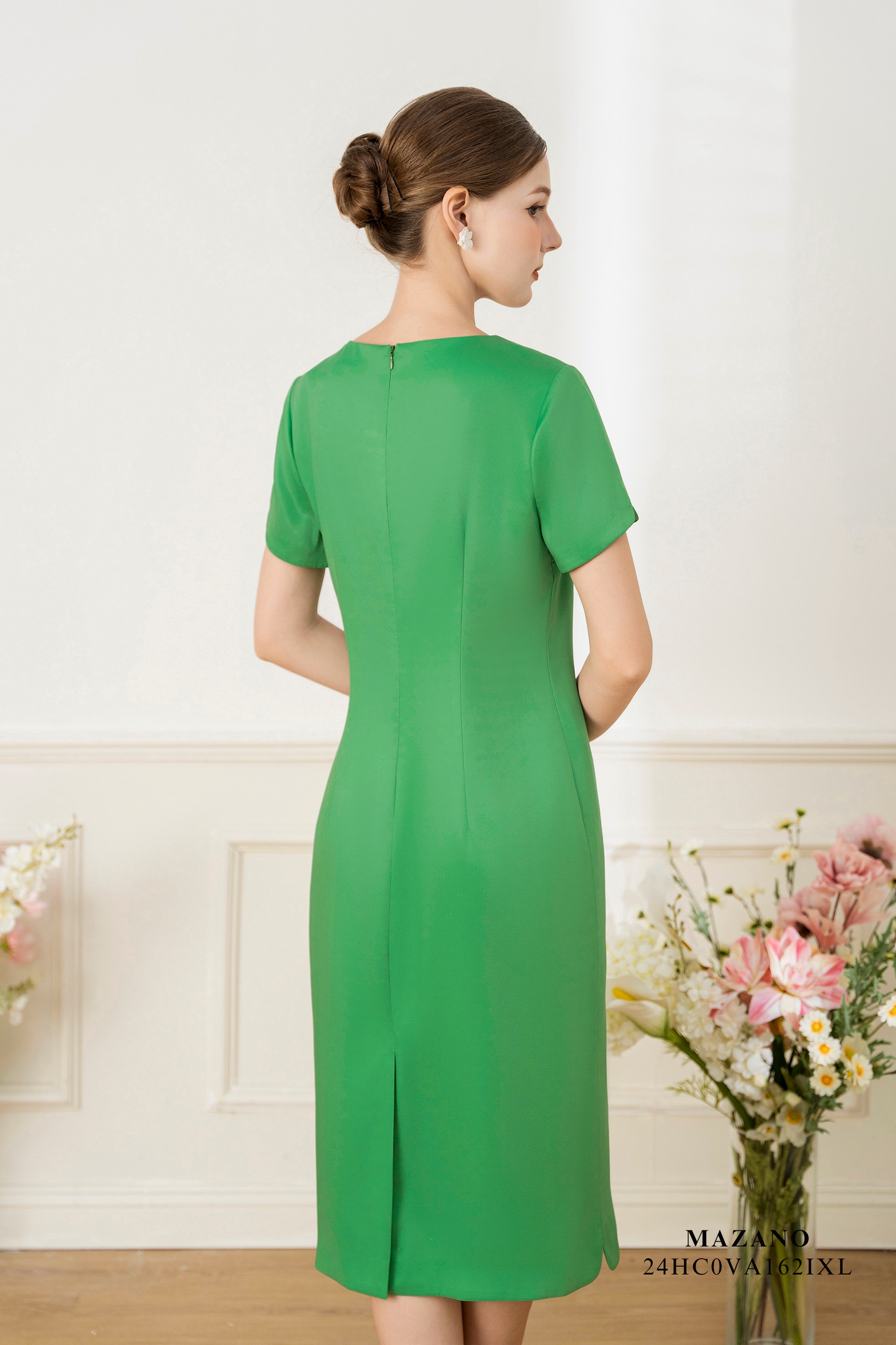 Đầm Suông Vải Thô mặt lụa Hoạ tiết hoa bố cục  Cổ tròn Tay ngắn Dài ngang bắp chân_thumbnail_5