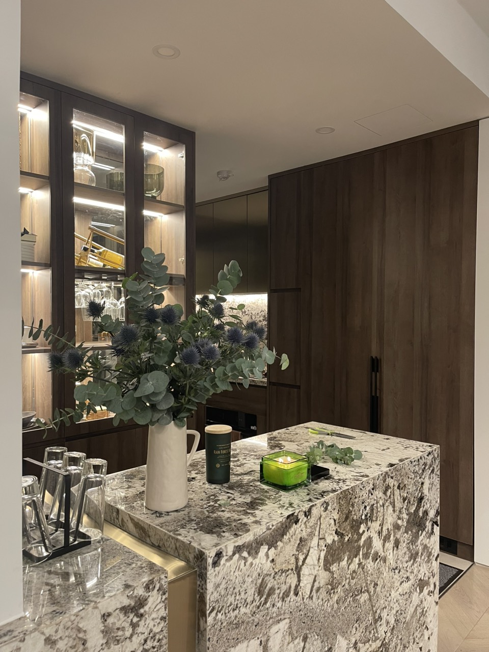 Chủ gửi kí gửi bán nhanh căn 2 phòng ngủ duplex, full nội thất - hiện trạng trống sẵn