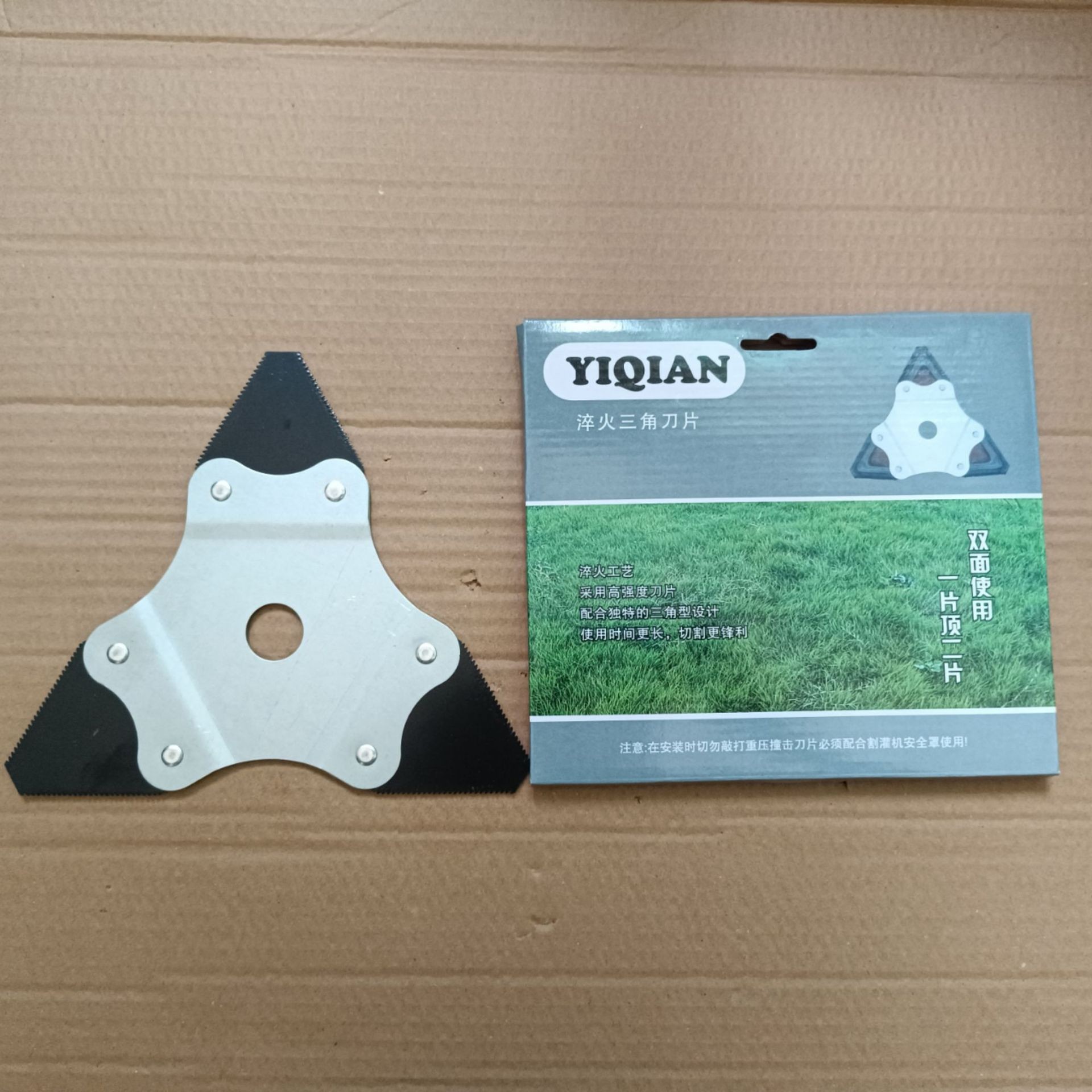 LƯỠI CẮT CỎ 3 CÁNH SIÊU BÉN CÓ RĂNG CƯA