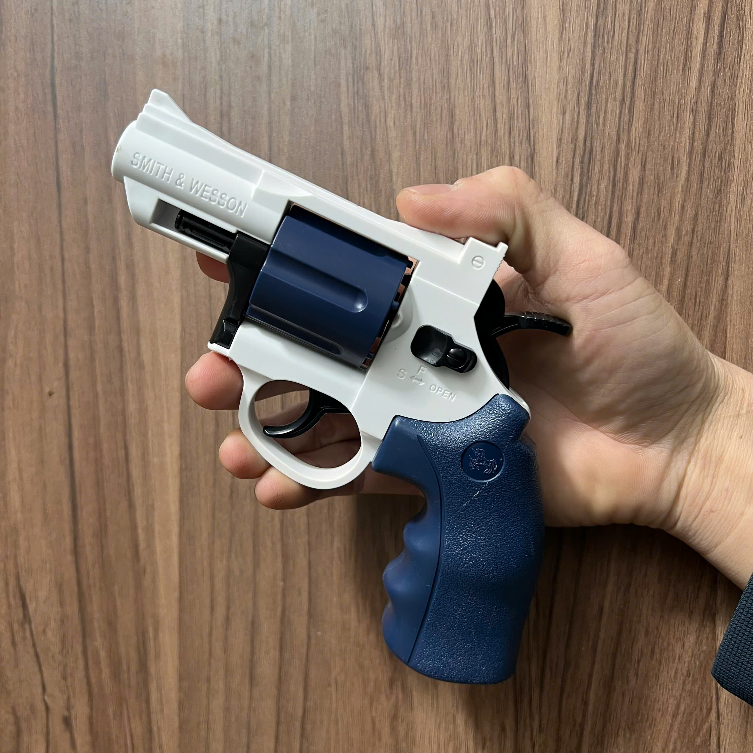 Đồ chơi 𝐒𝐮́𝐧𝐠 𝐋𝐮̣𝐜 𝐨̂̉ 𝐪𝐮𝐚𝐲 𝐂𝐨𝐥𝐭 𝐙𝐏𝟓 Size 19cm_thumbnail_7