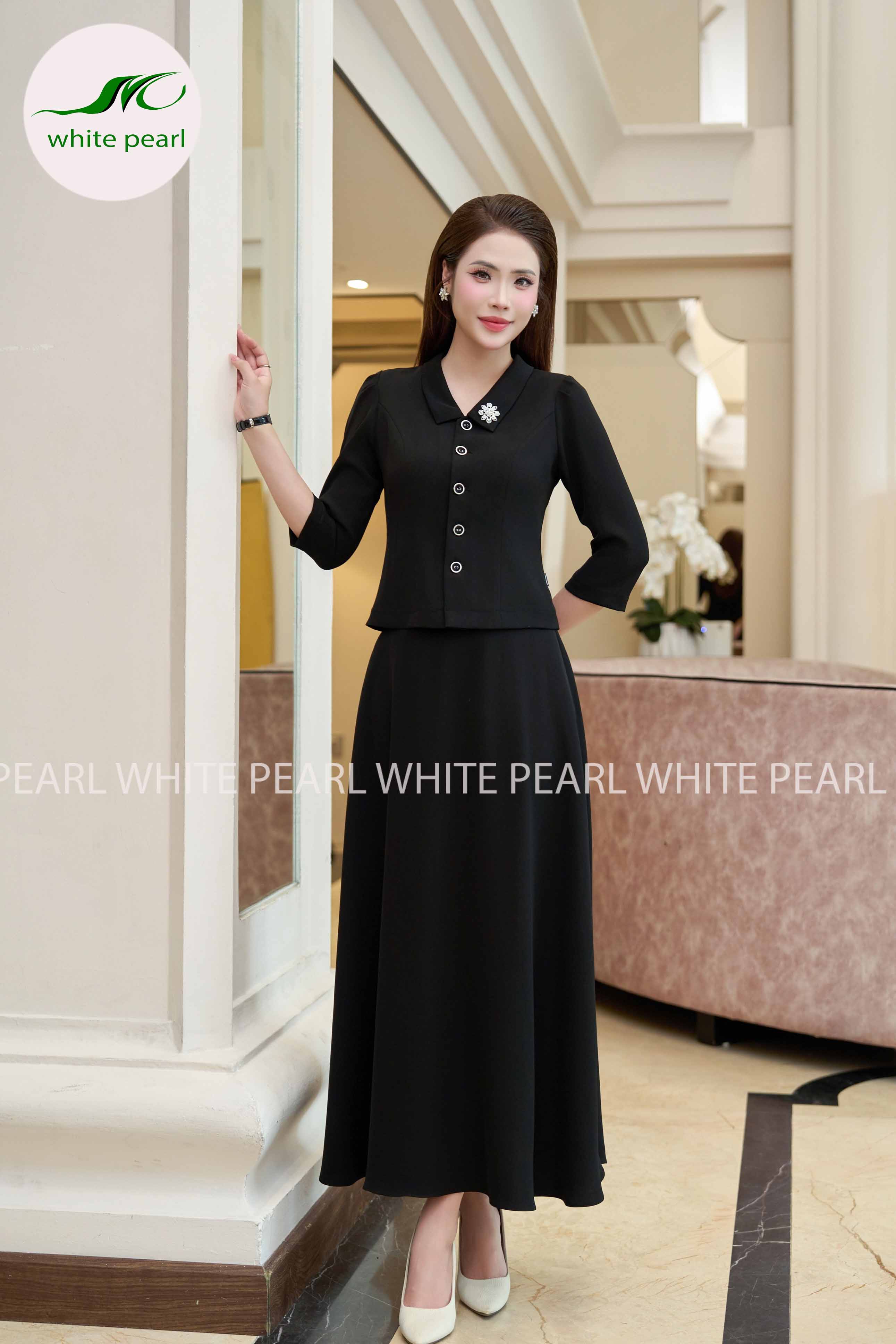 SET AK26-24 | Áo ký giả cổ sen vuông kết hợp Chân váy xoè CVTT26-09 Thời trang công sở cao cấp White Pearl