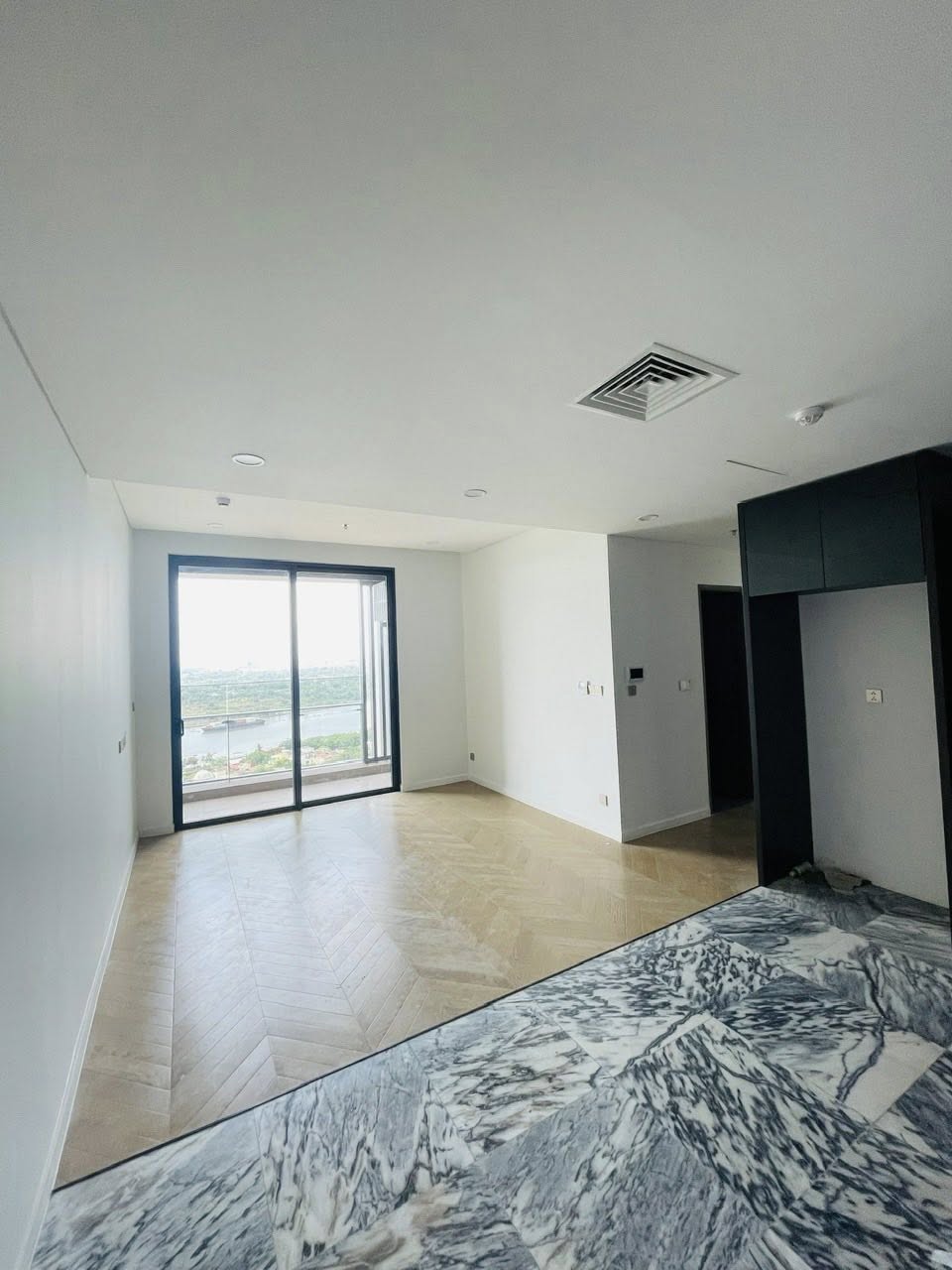 PHÁP LÝ HOÀN CHỈNH - BÁN CĂN HỘ 3 PHÒNG NGỦ VIEW SÔNG ĐÃ CÓ SỔ HỒNG_thumbnail_1