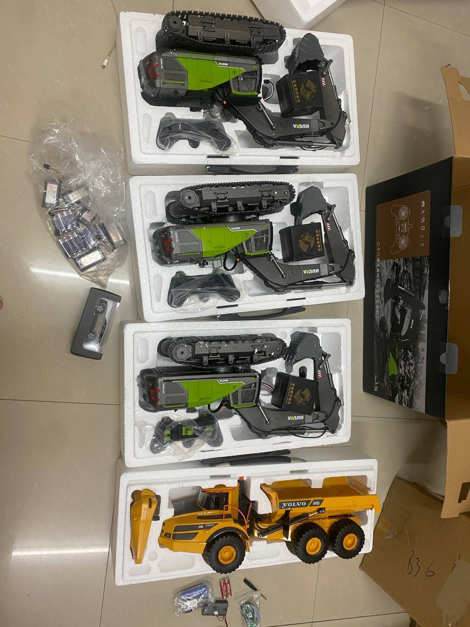 MH RC Huina 1593_thumbnail_3