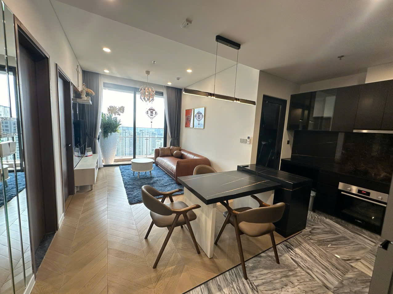 Chính chủ gửi bán nhanh các căn 1PN Lumiere Riverside giá rẻ kịch sàn, đẹp như tranh vẽ