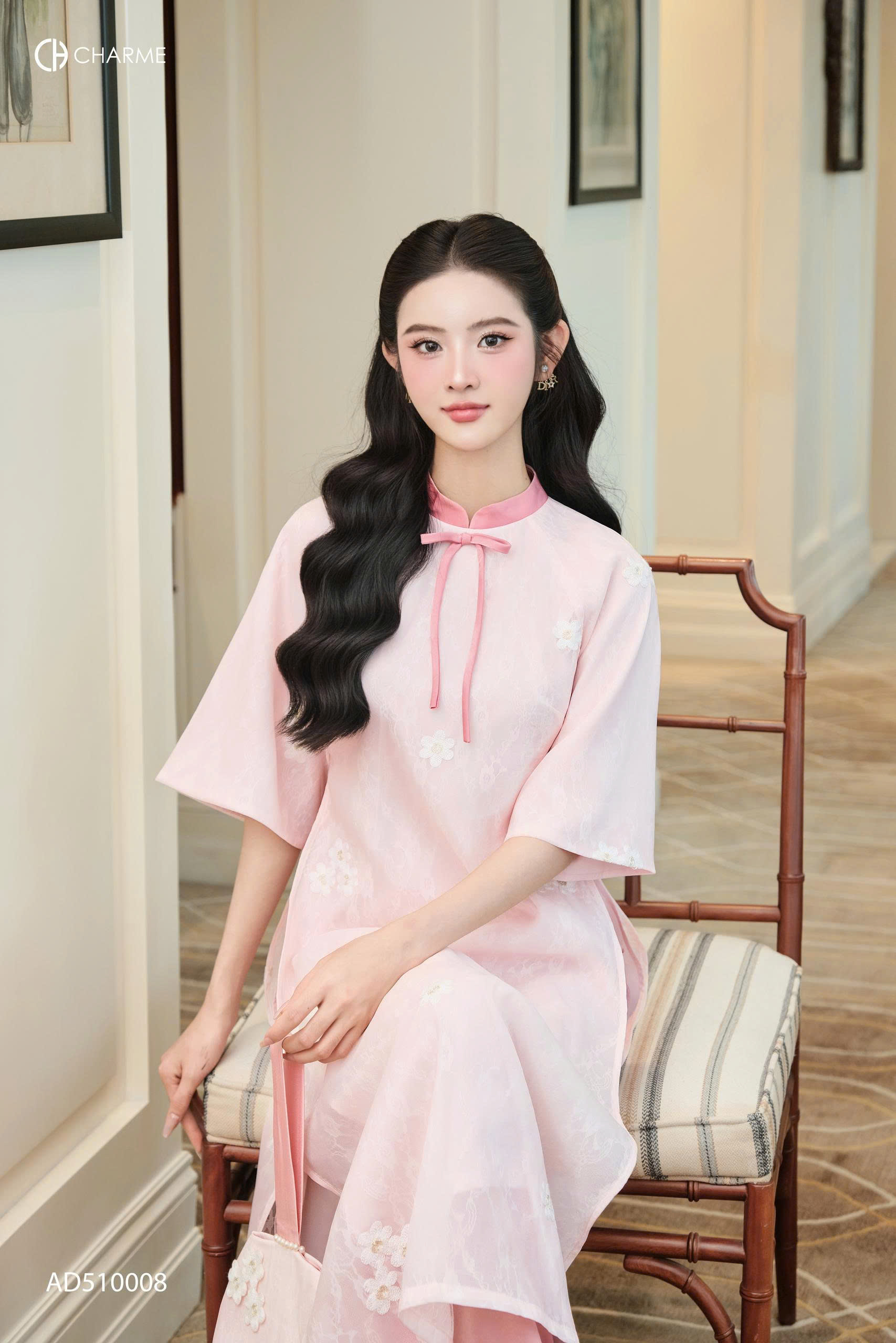 Áo dài cổ nơ thêu hoa_thumbnail_3