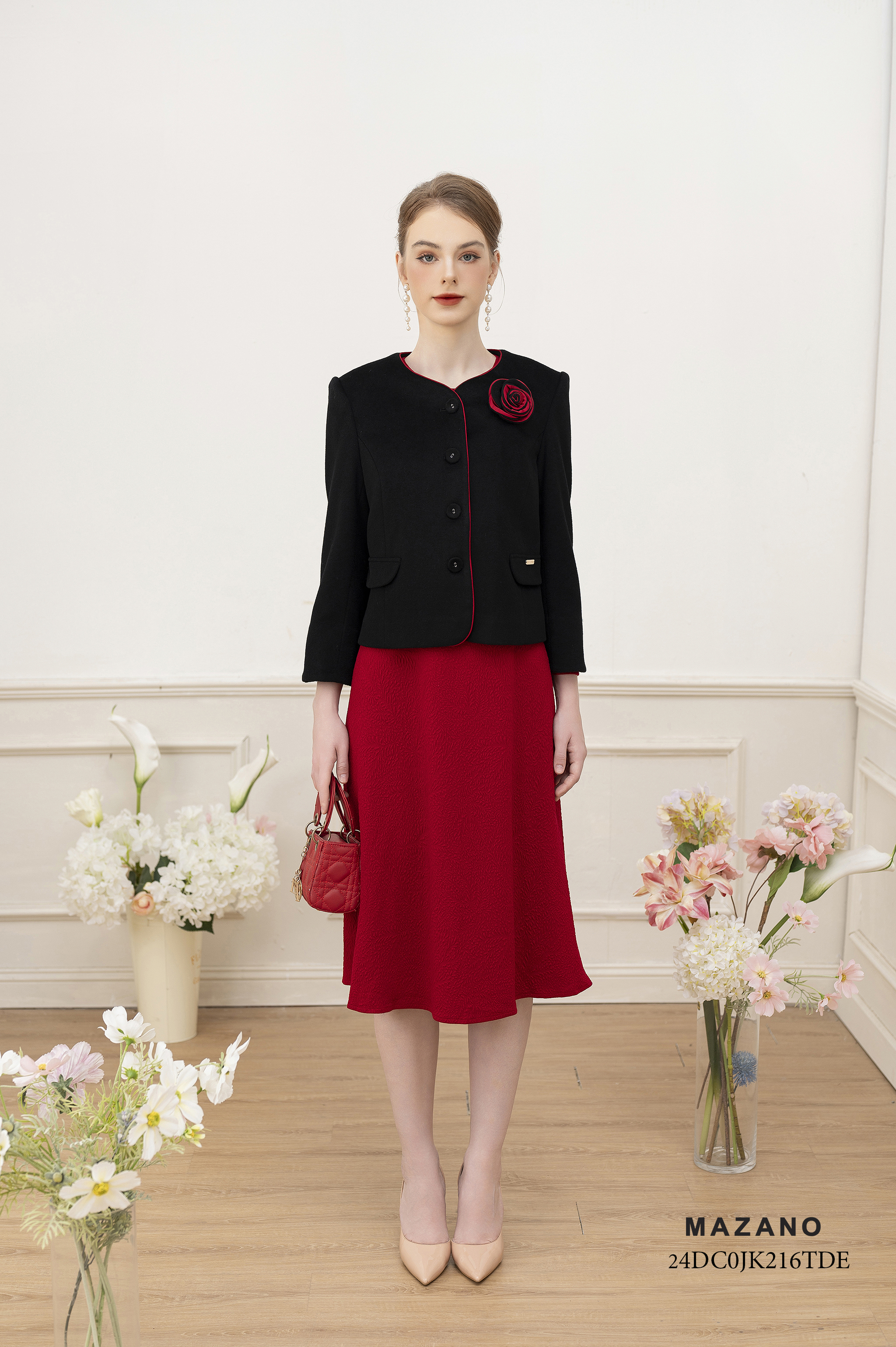 Áo khoác suông ngắn Vải dạ Đính hoa cuốn Cổ tròn cách điệu Tay dài  Dài dưới eo_thumbnail_5