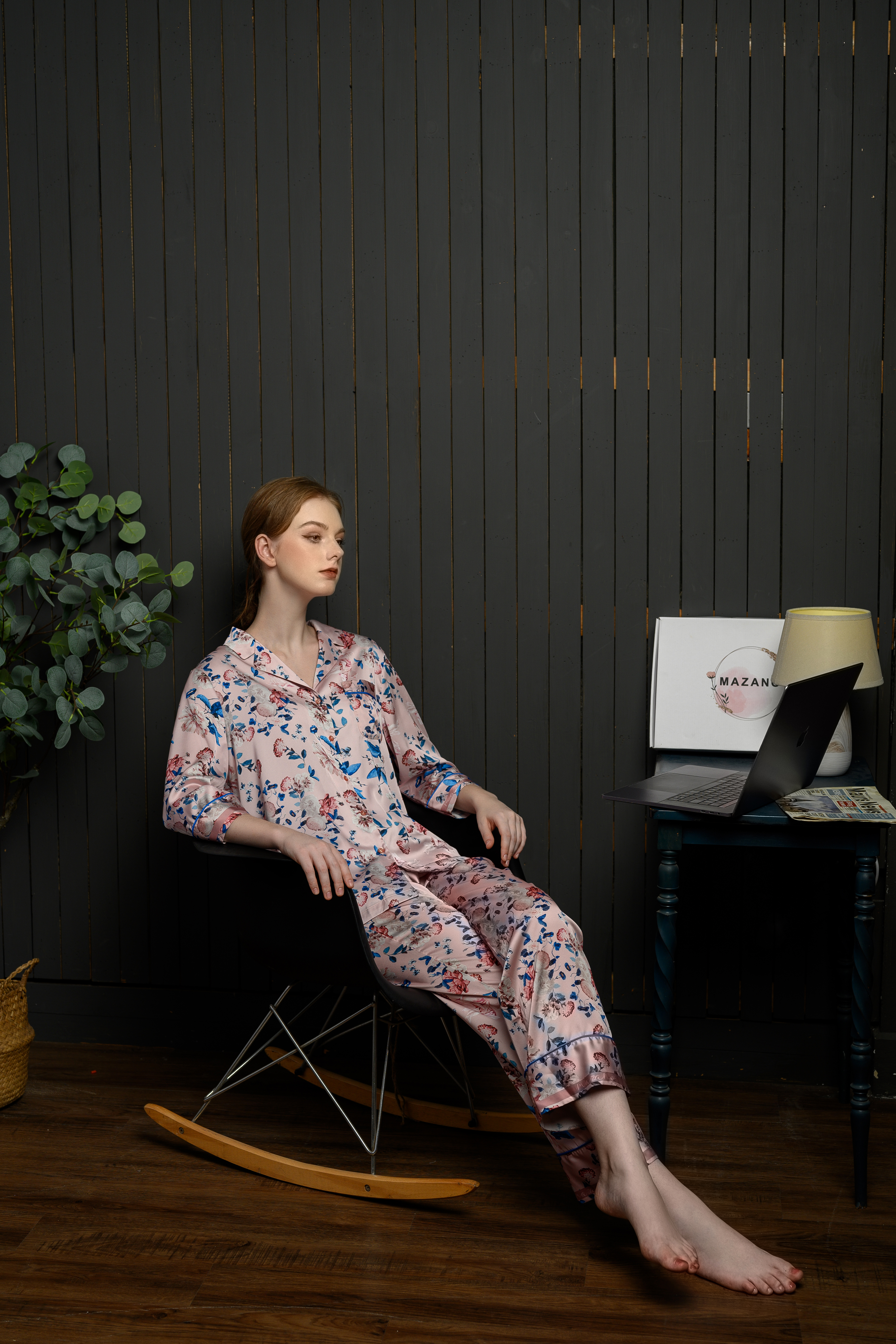 Bộ đồ Pijama dài tay lụa hồng họa tiết_thumbnail_3