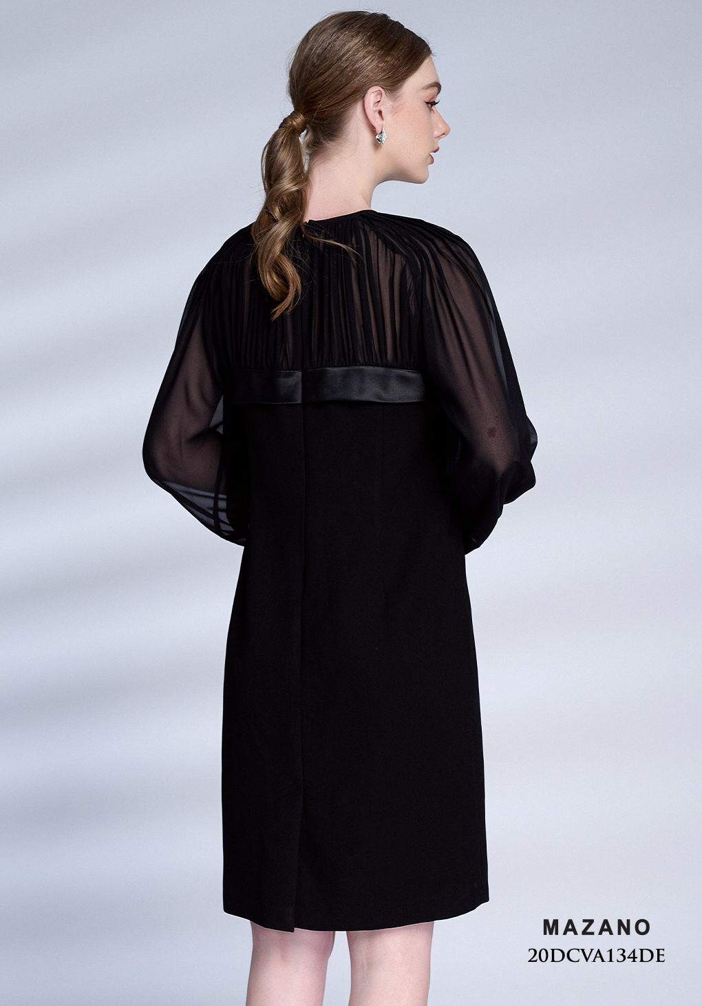 Đầm đen suông vừa nhùn cổ vai buộc nơ ngực_thumbnail_2