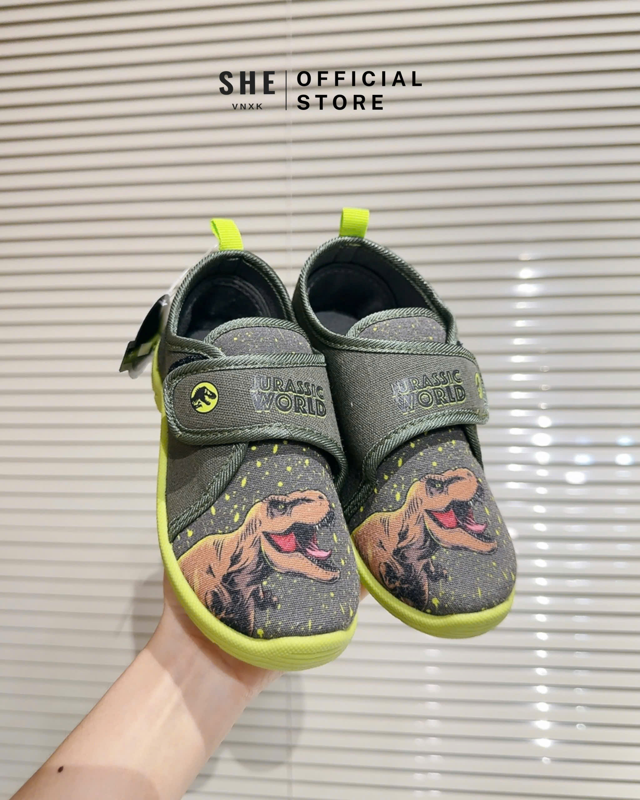 E664 GIÀY JURASSIC BÉ_thumbnail_0