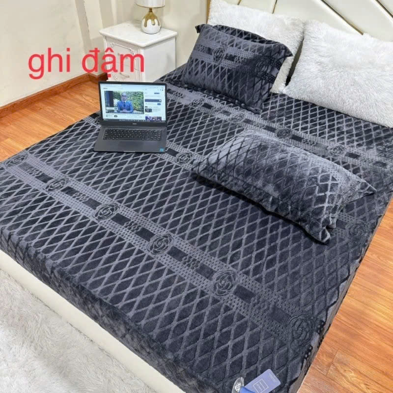 chăn , ga