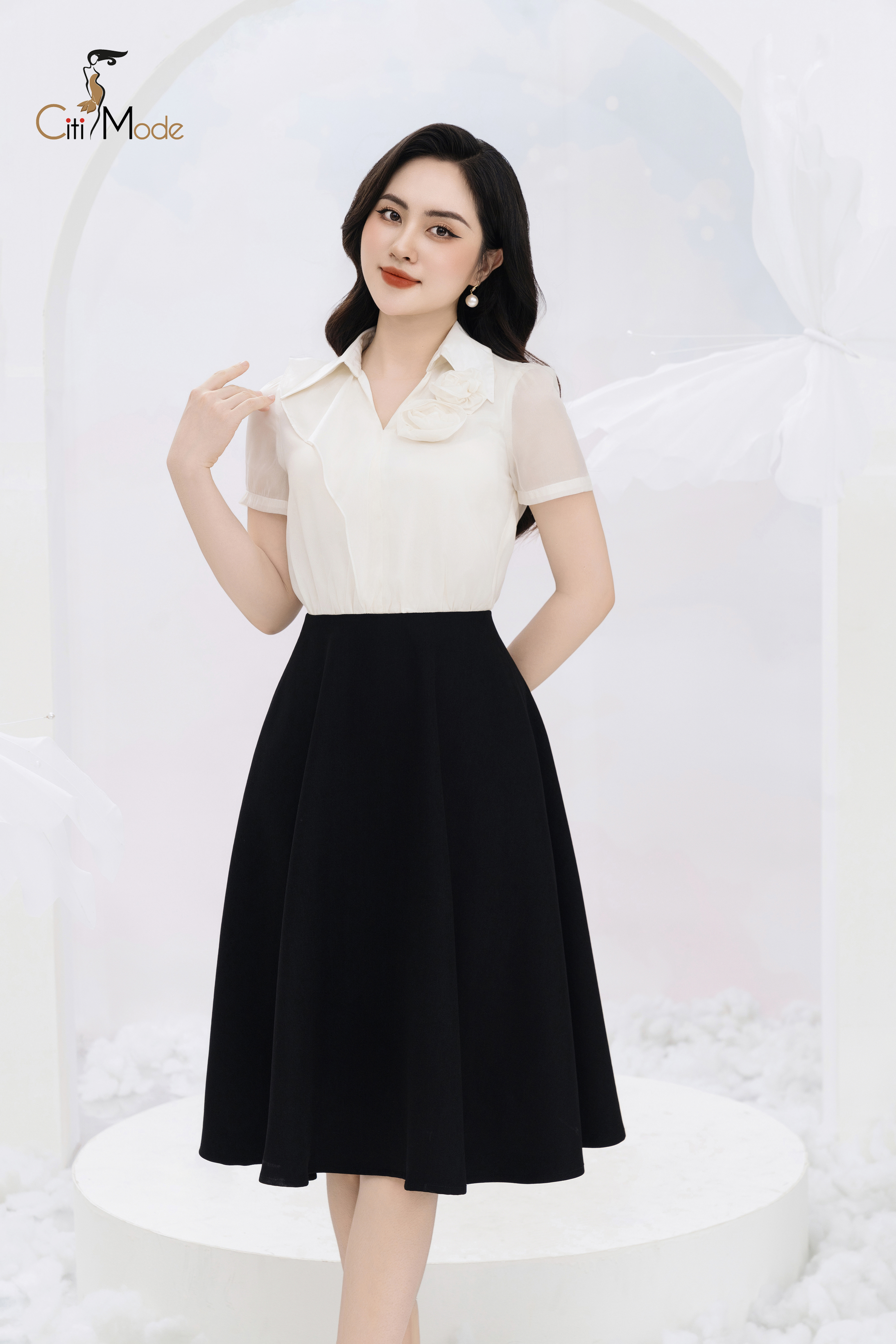 Đầm xoè trắng phối chân váy đen_thumbnail_0