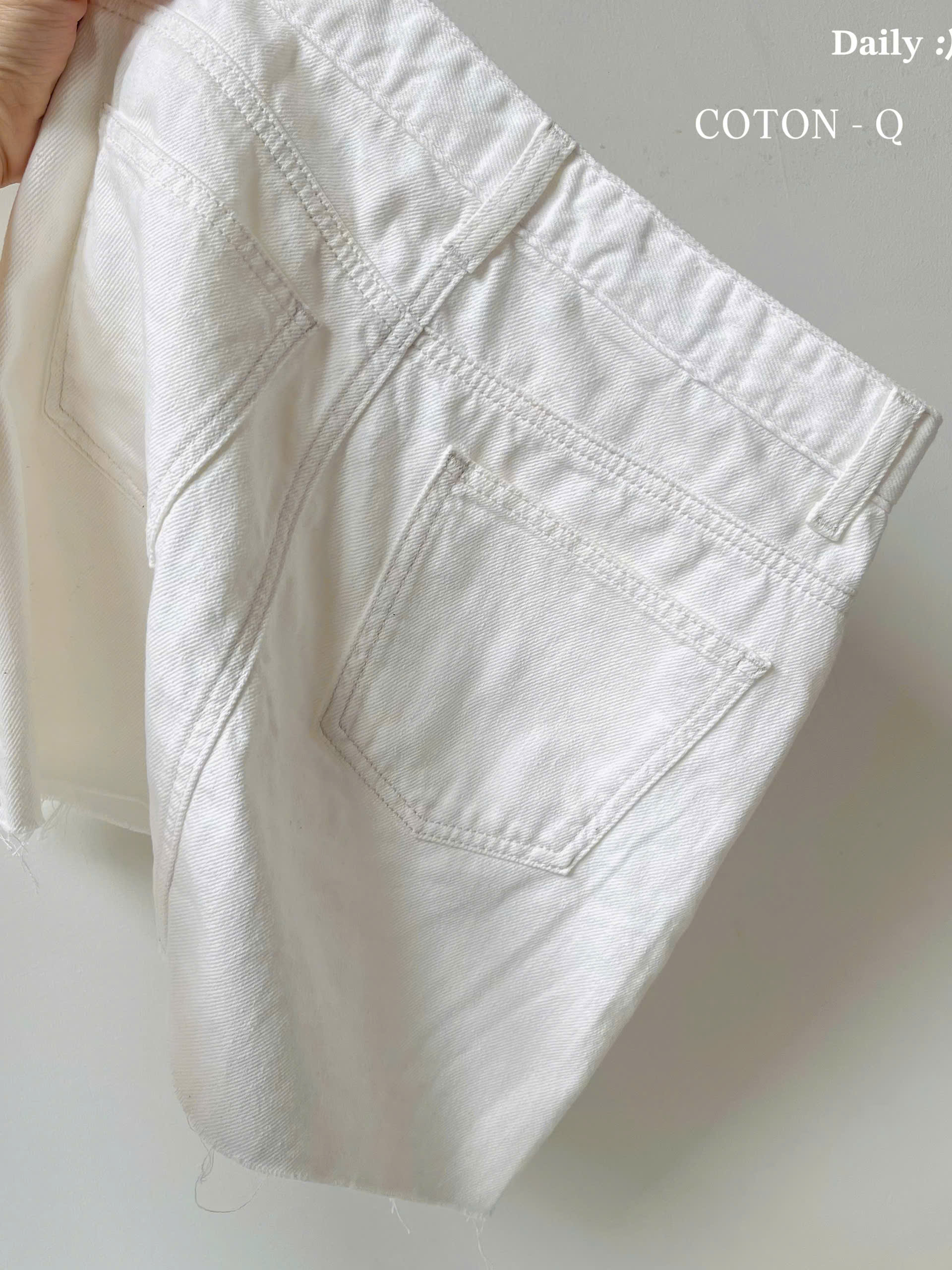 Chân váy ngắn trắng_thumbnail_6