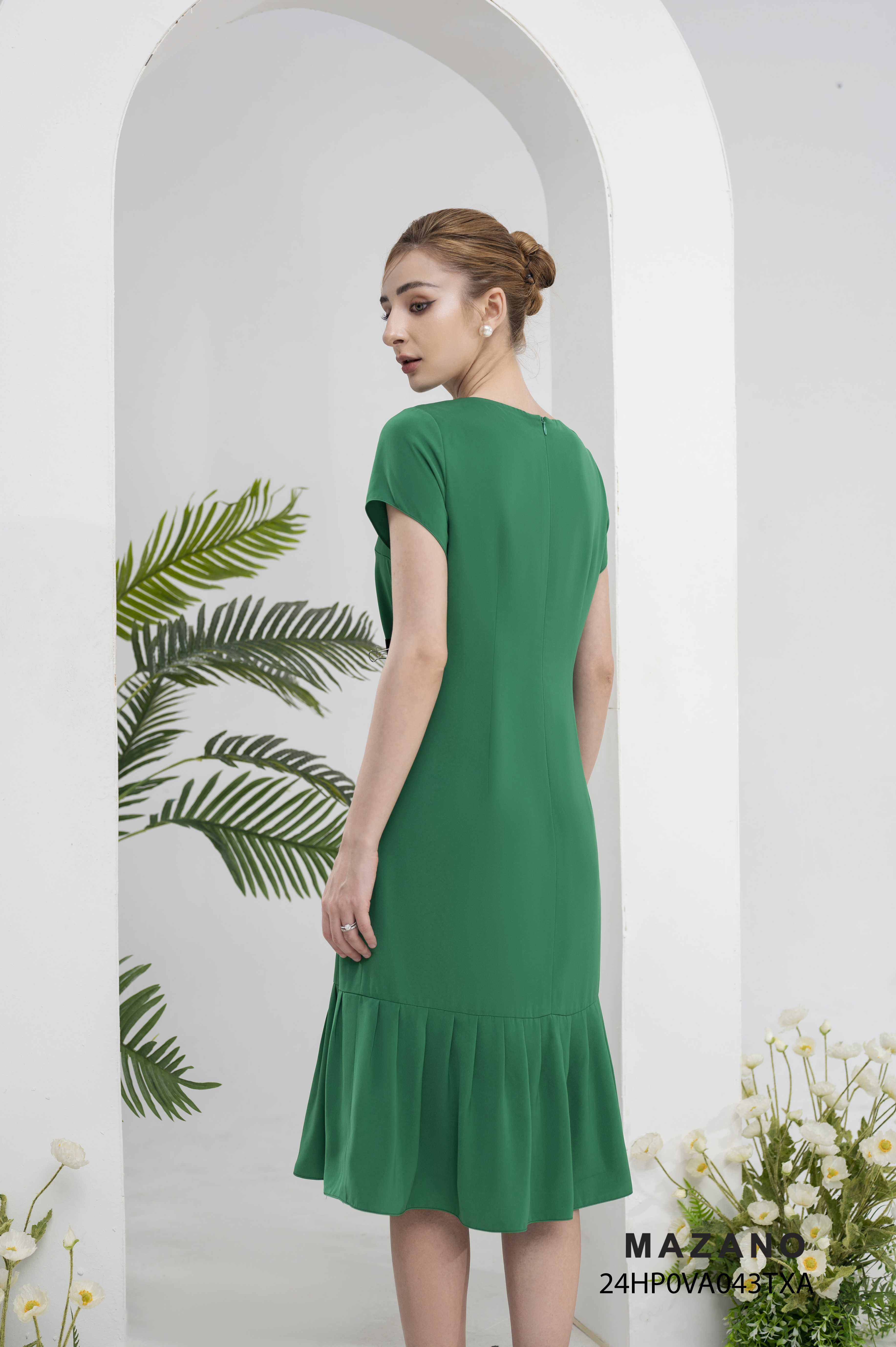 Đầm xanh suông A dài đính hoa bố cục_thumbnail_5